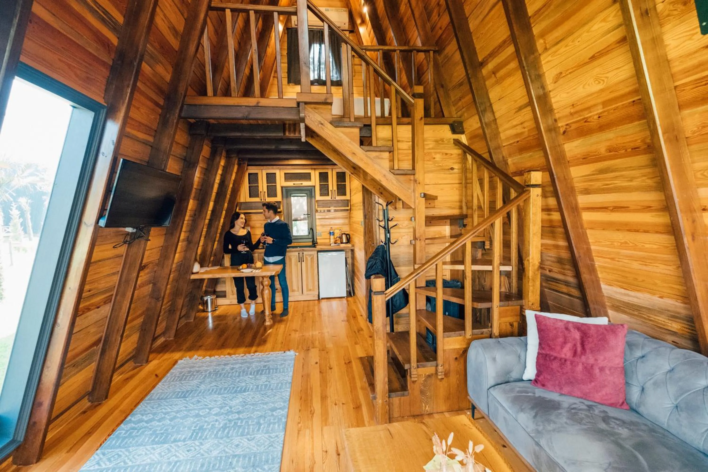 Communal lounge/ TV room in Dedeman Village Sapanca