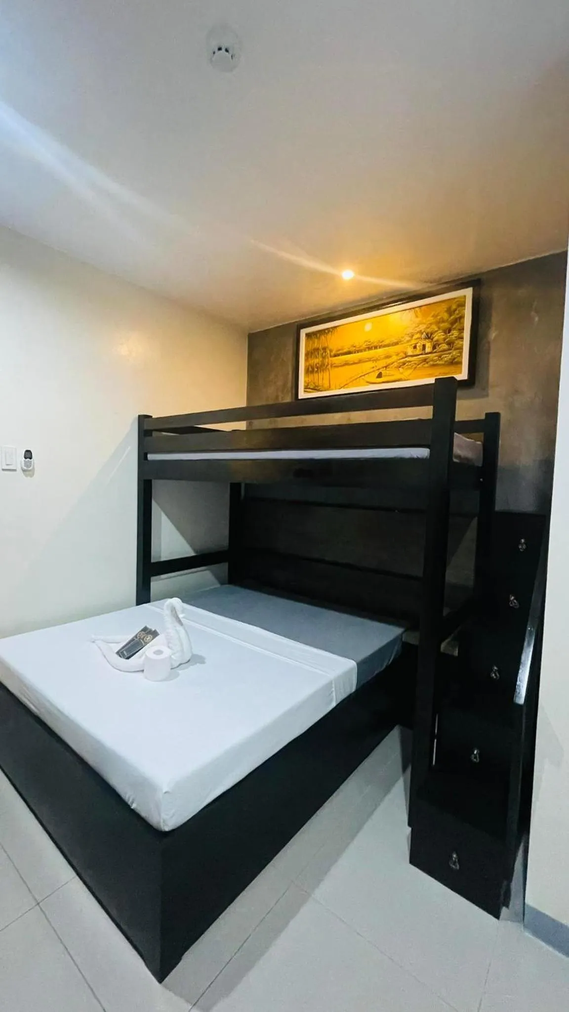 Bed in A&E Apartelle