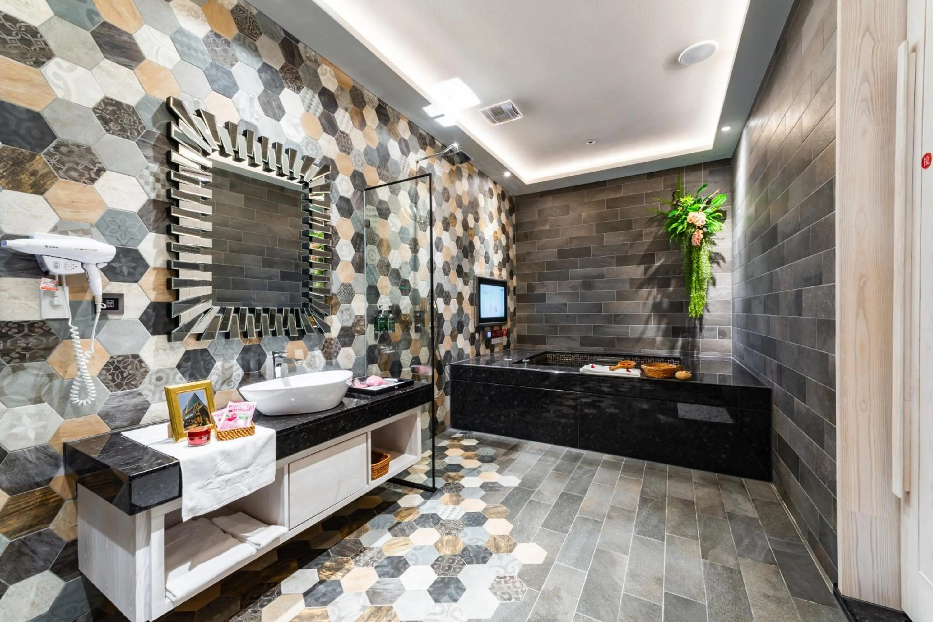 Property building in Norway Forest Motel - Wen Chuang Branch