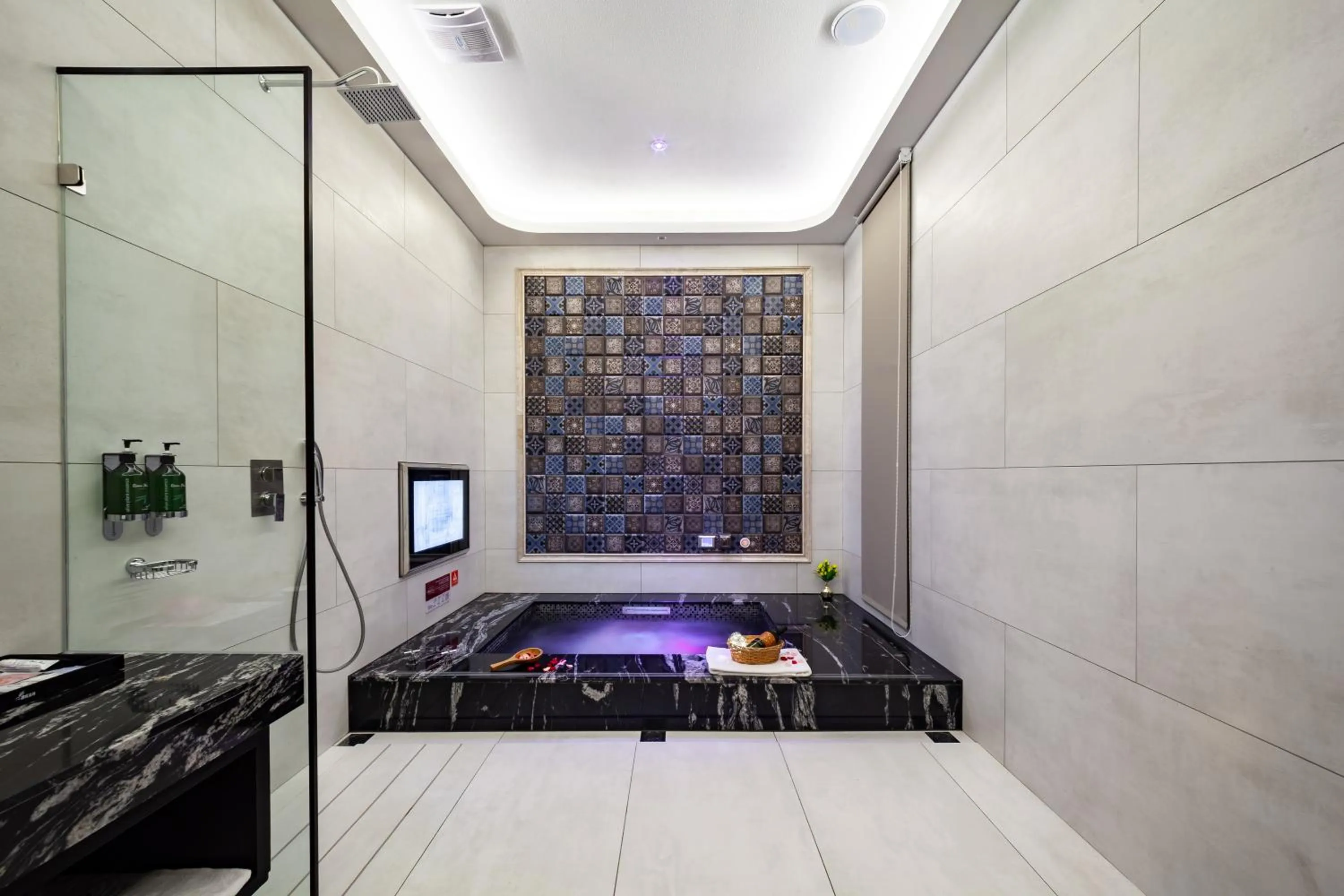 Property building in Norway Forest Motel - Wen Chuang Branch