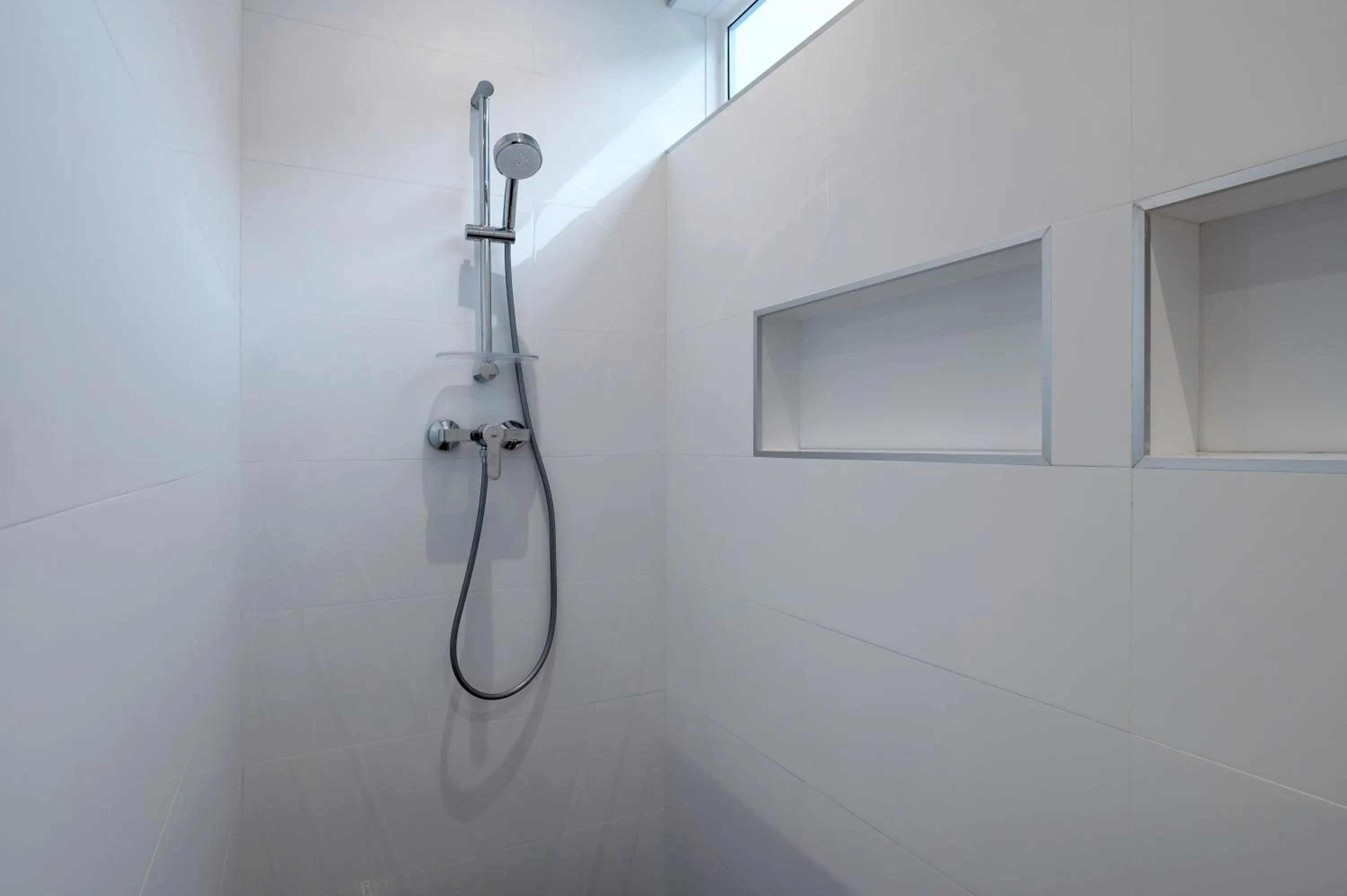 Shower in Orchid Paradise Homes OPV 421