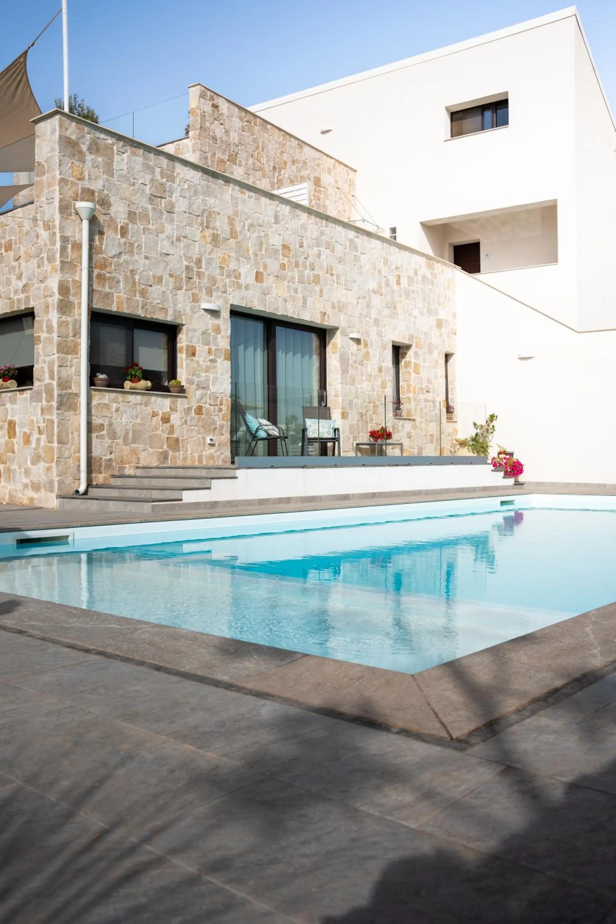 Elaia Rooms