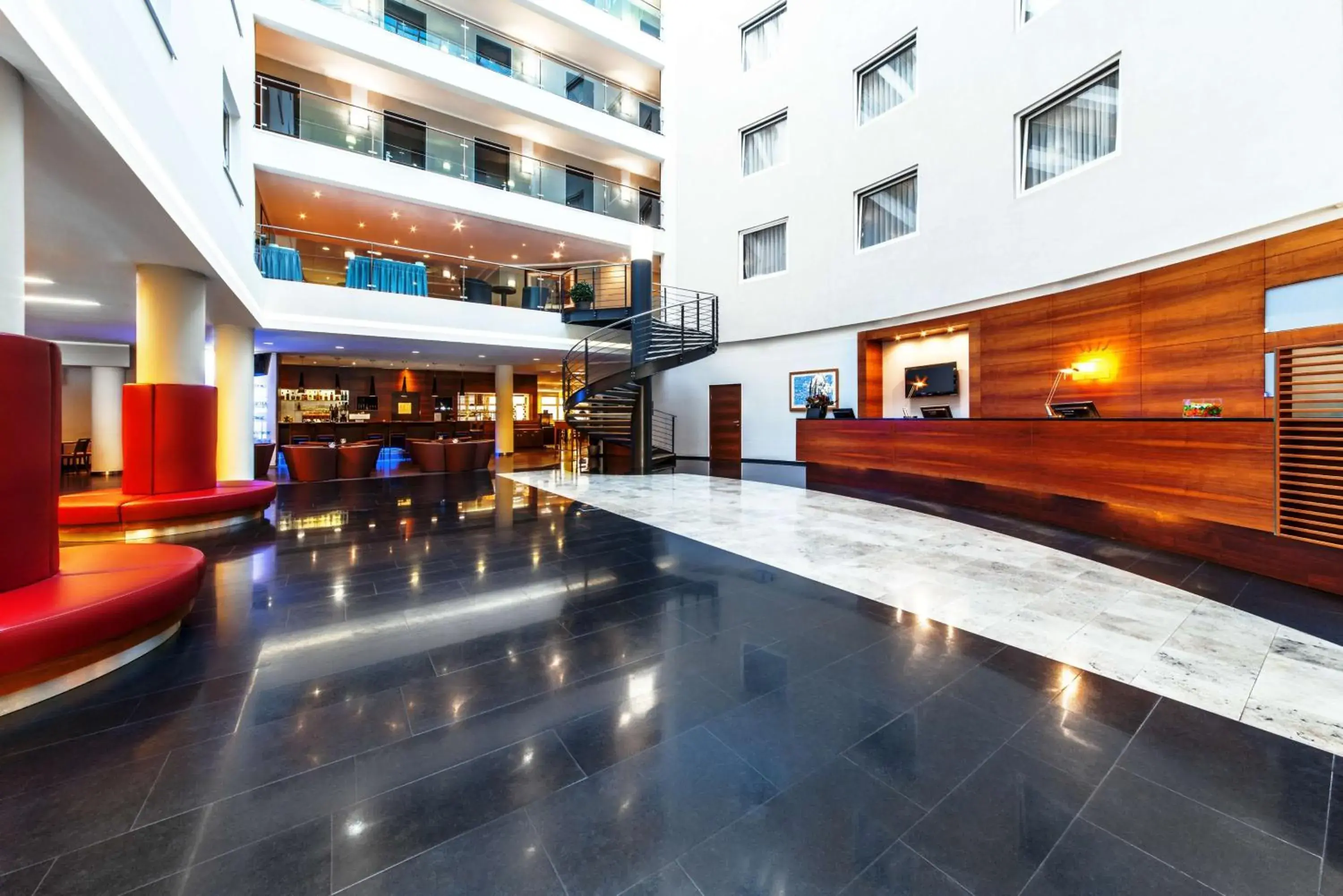 Lobby or reception in NH Budapest City Lobby or reception in NH Budapest City