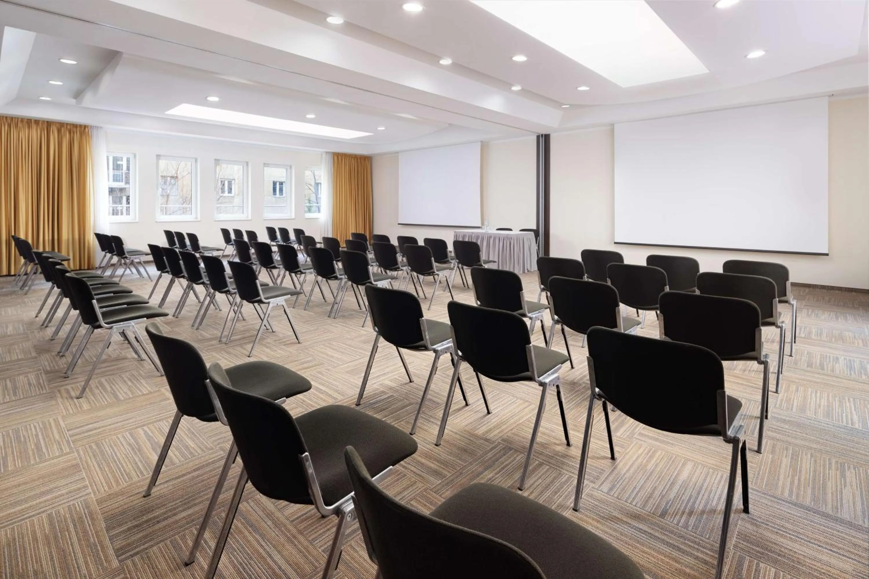 Meeting/conference room in NH Budapest City