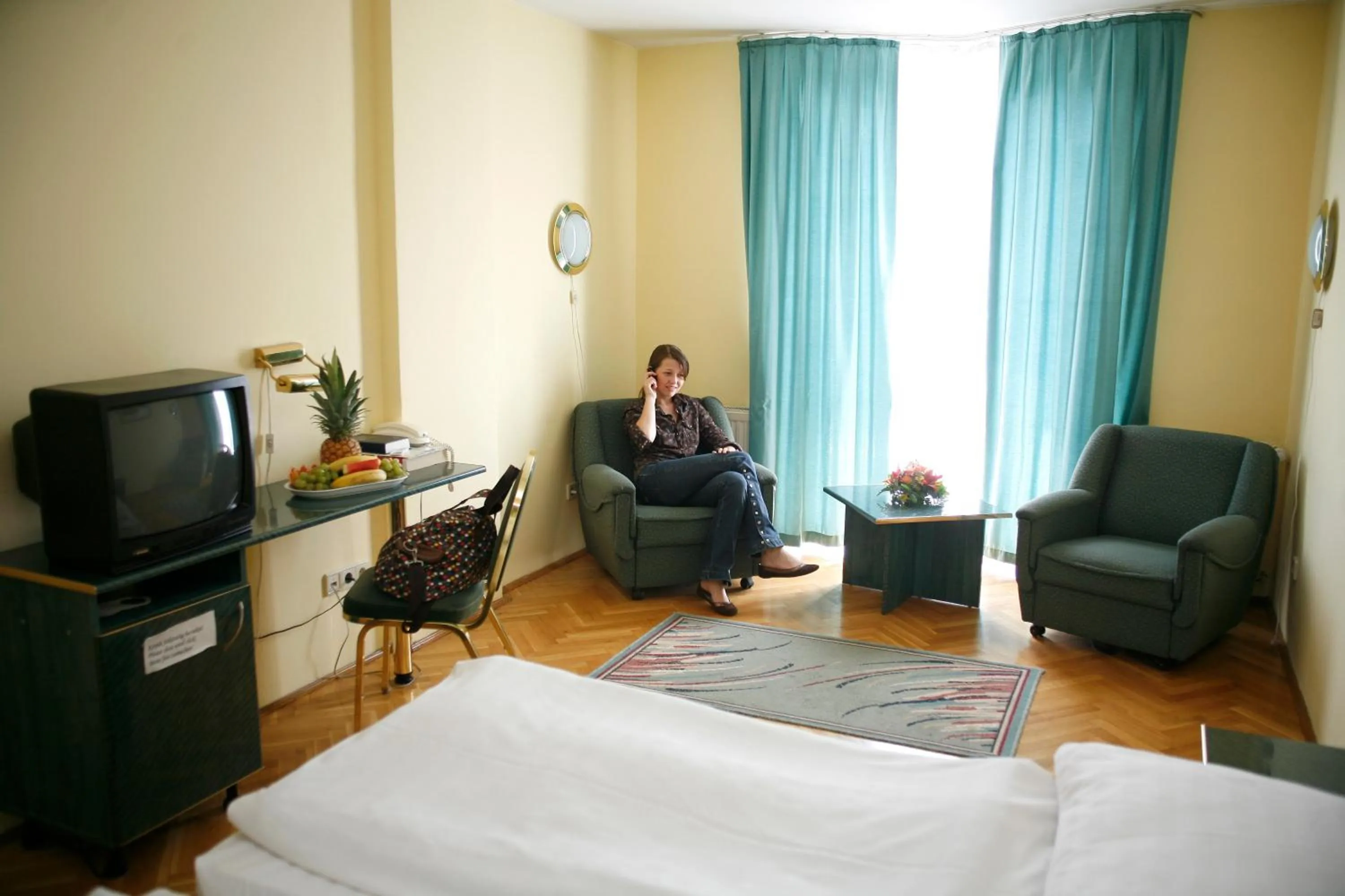 Photo of the whole room in Hotel Bara Budapest