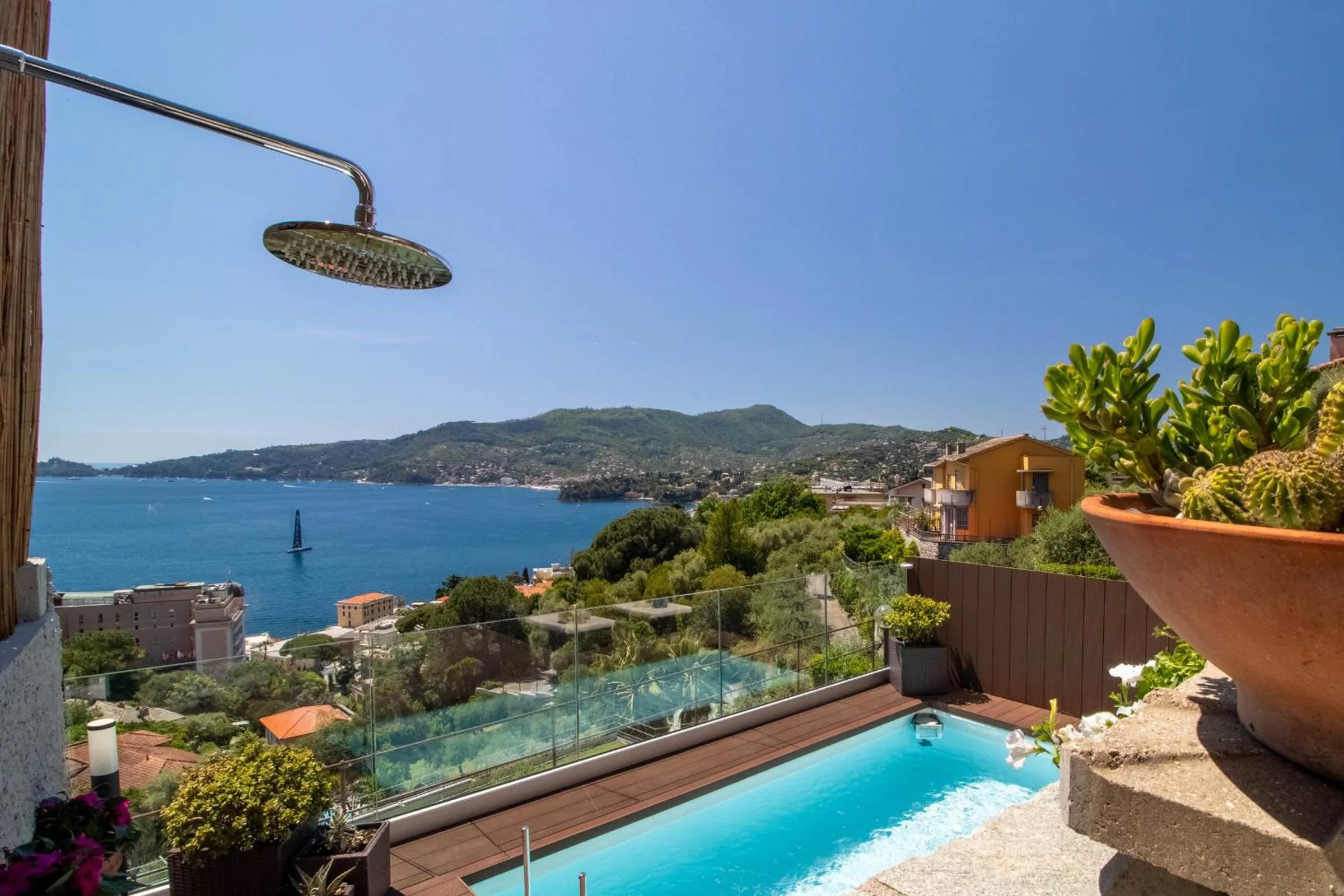 Swimming pool in Villa Silvia Apartment - Private Pool