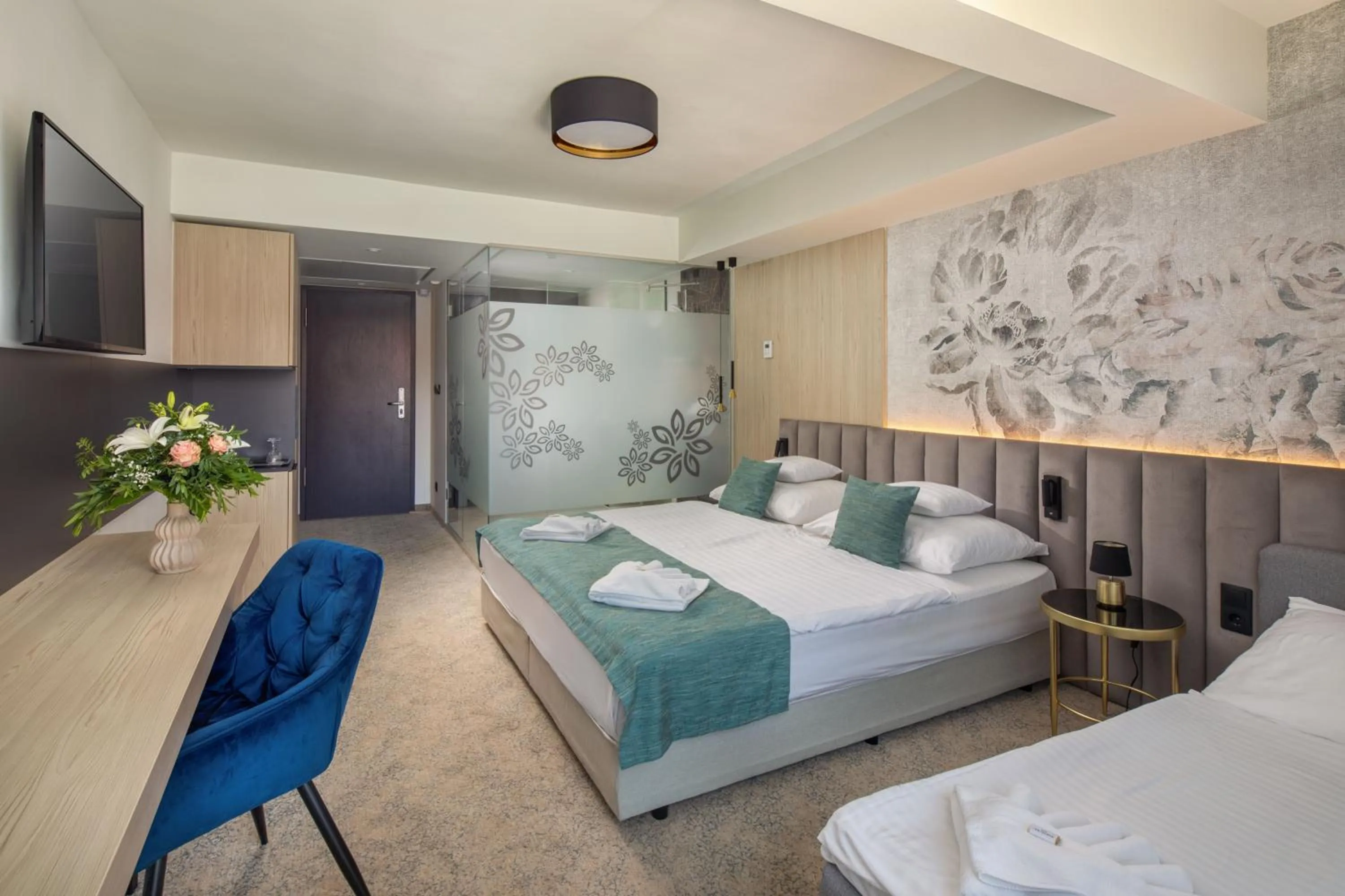 Photo of the whole room, Bed in Sungarden Wellness Hotel Siófok