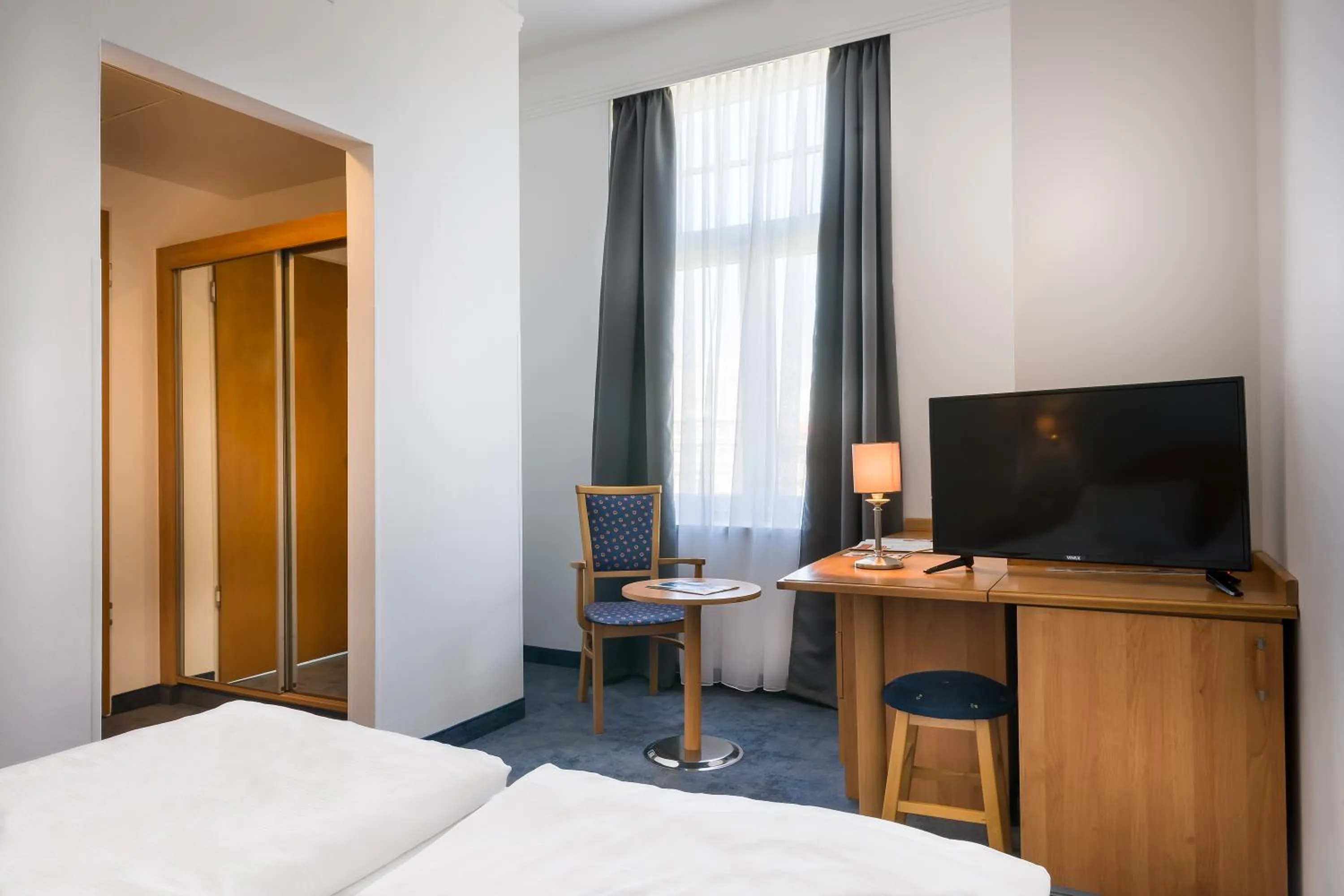 TV and multimedia in East City Budapest