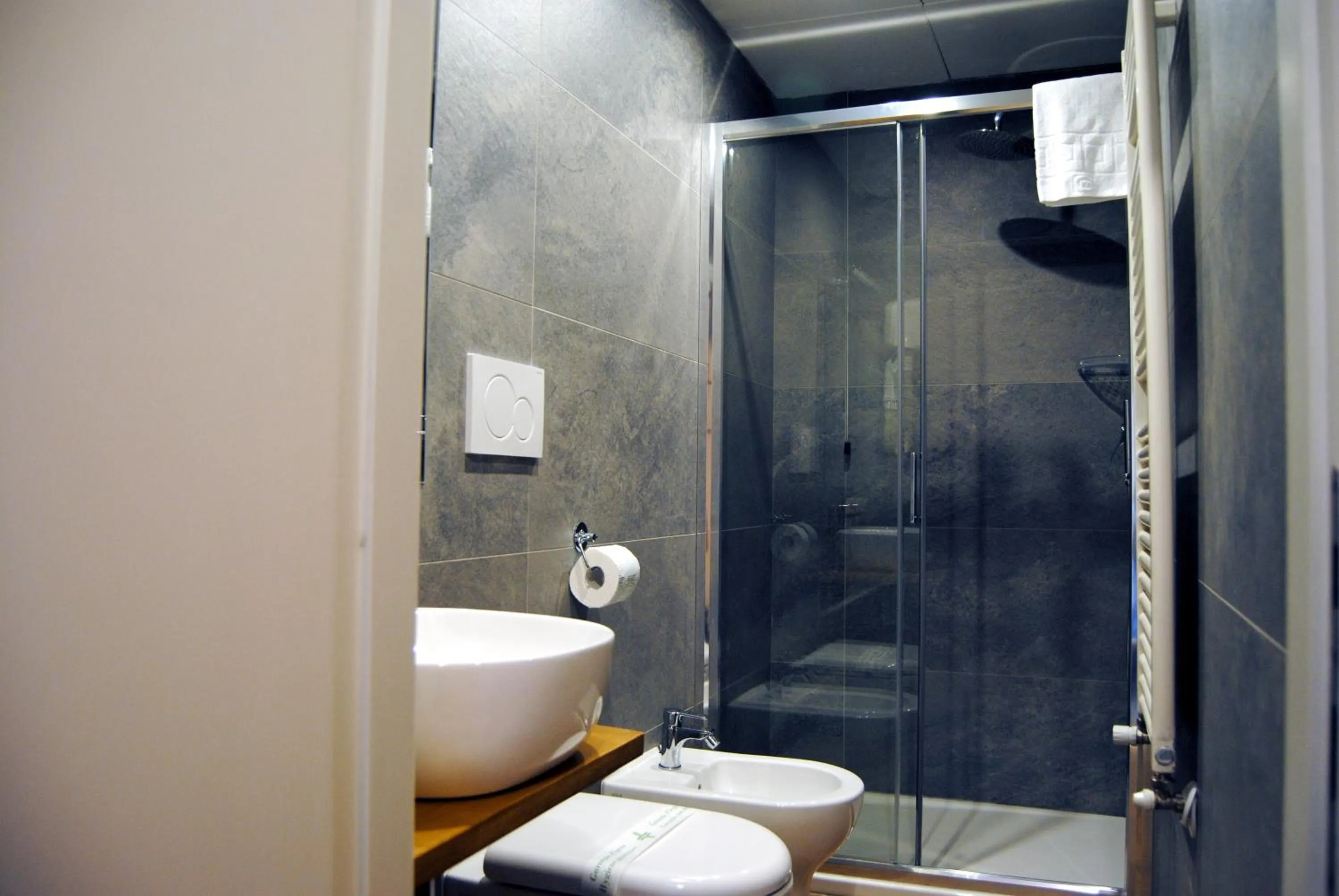 Bathroom in Hotel Camilla Firenze