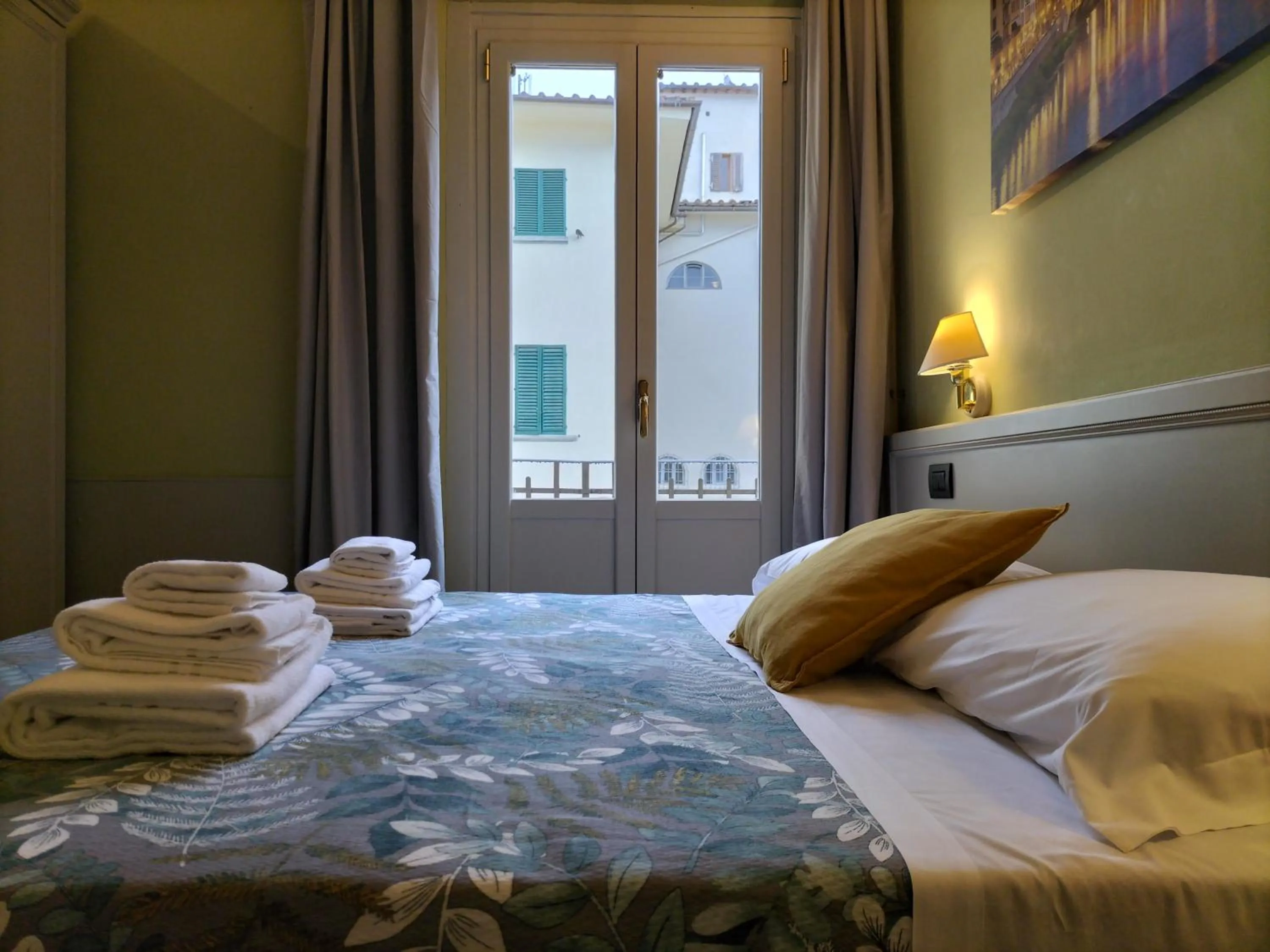 Bed in Hotel Camilla Firenze