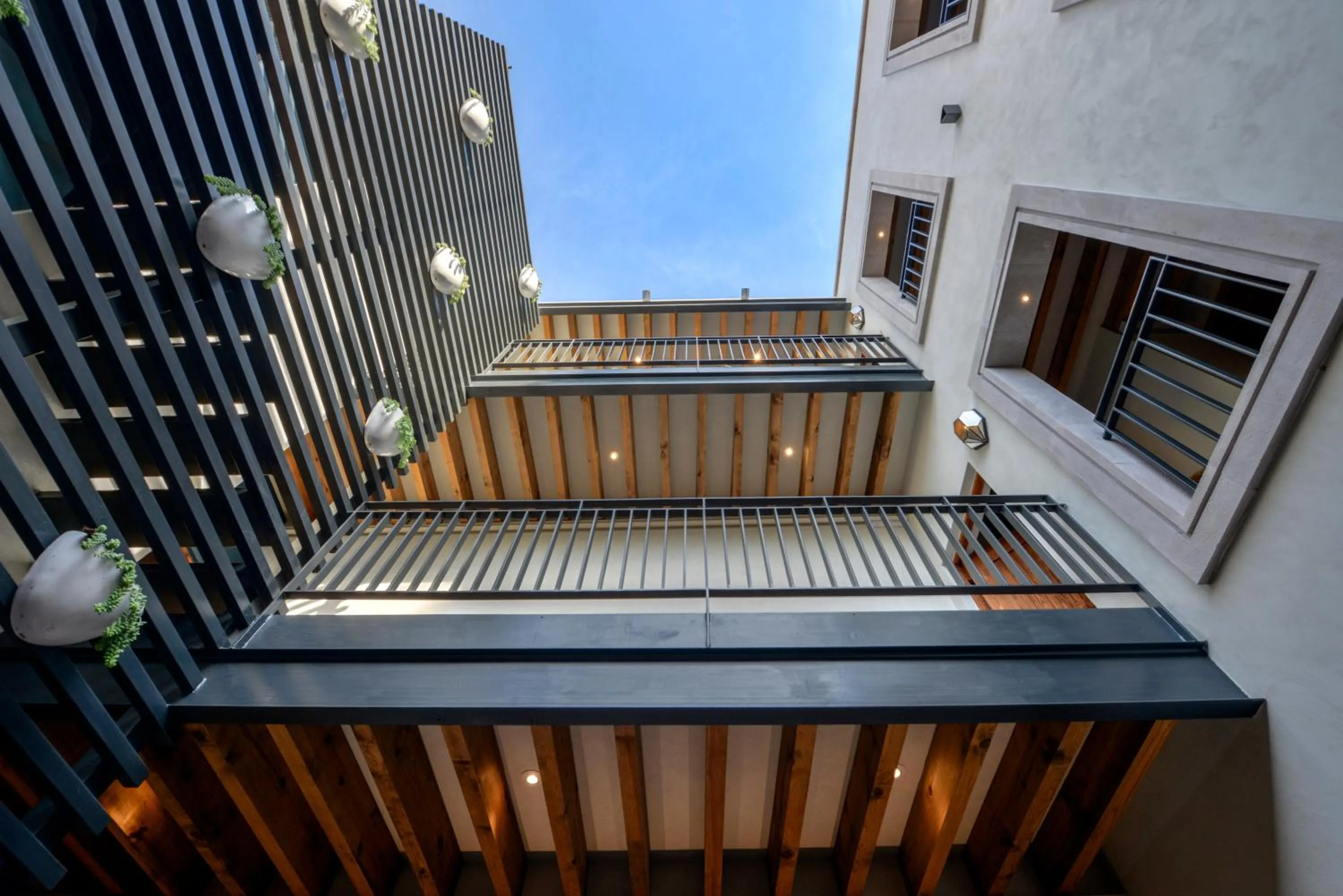 Inner courtyard view in Casa Cien Hilos