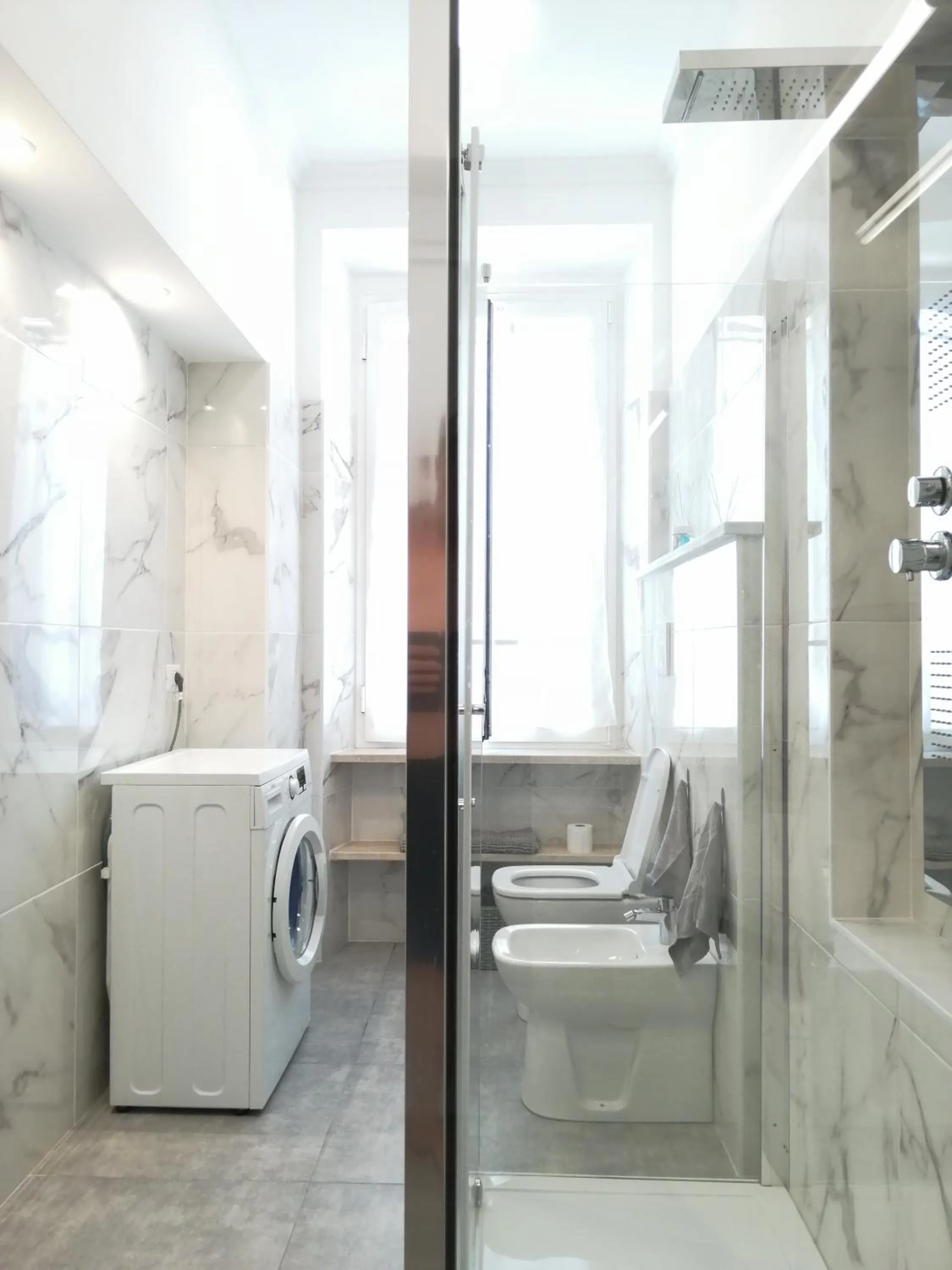 Shower in Villa Kinga