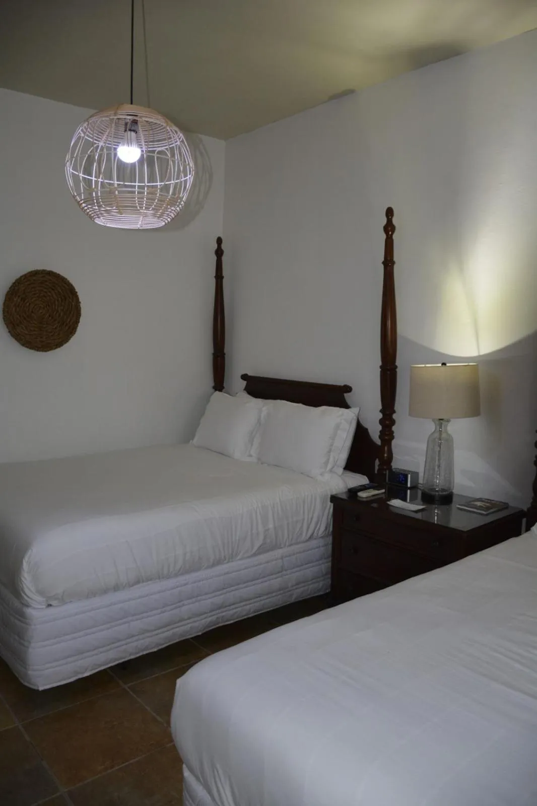 Bedroom, Bed in Turtle Bay Inn