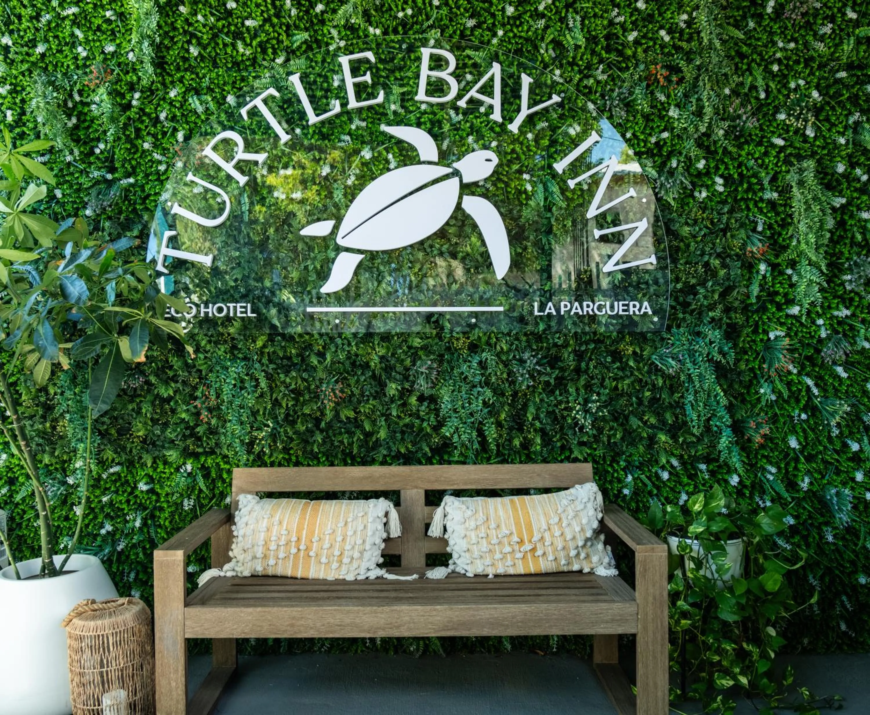 Balcony/Terrace in Turtle Bay Inn