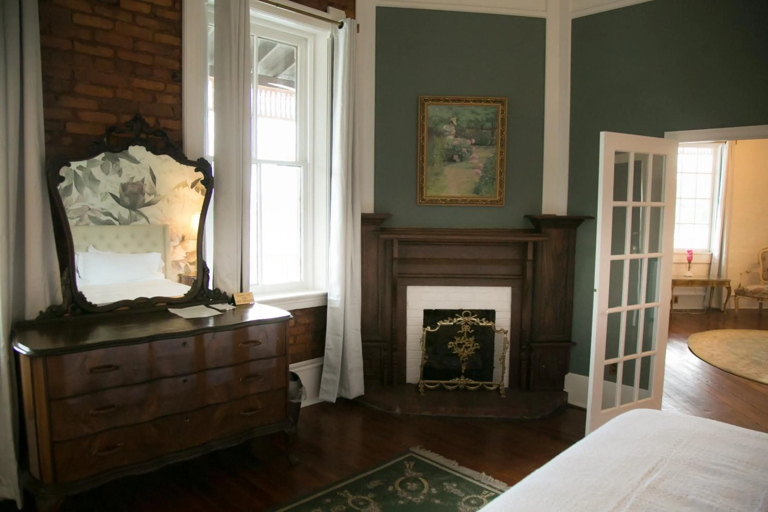 Bedroom, Bed in The Grand Hotel