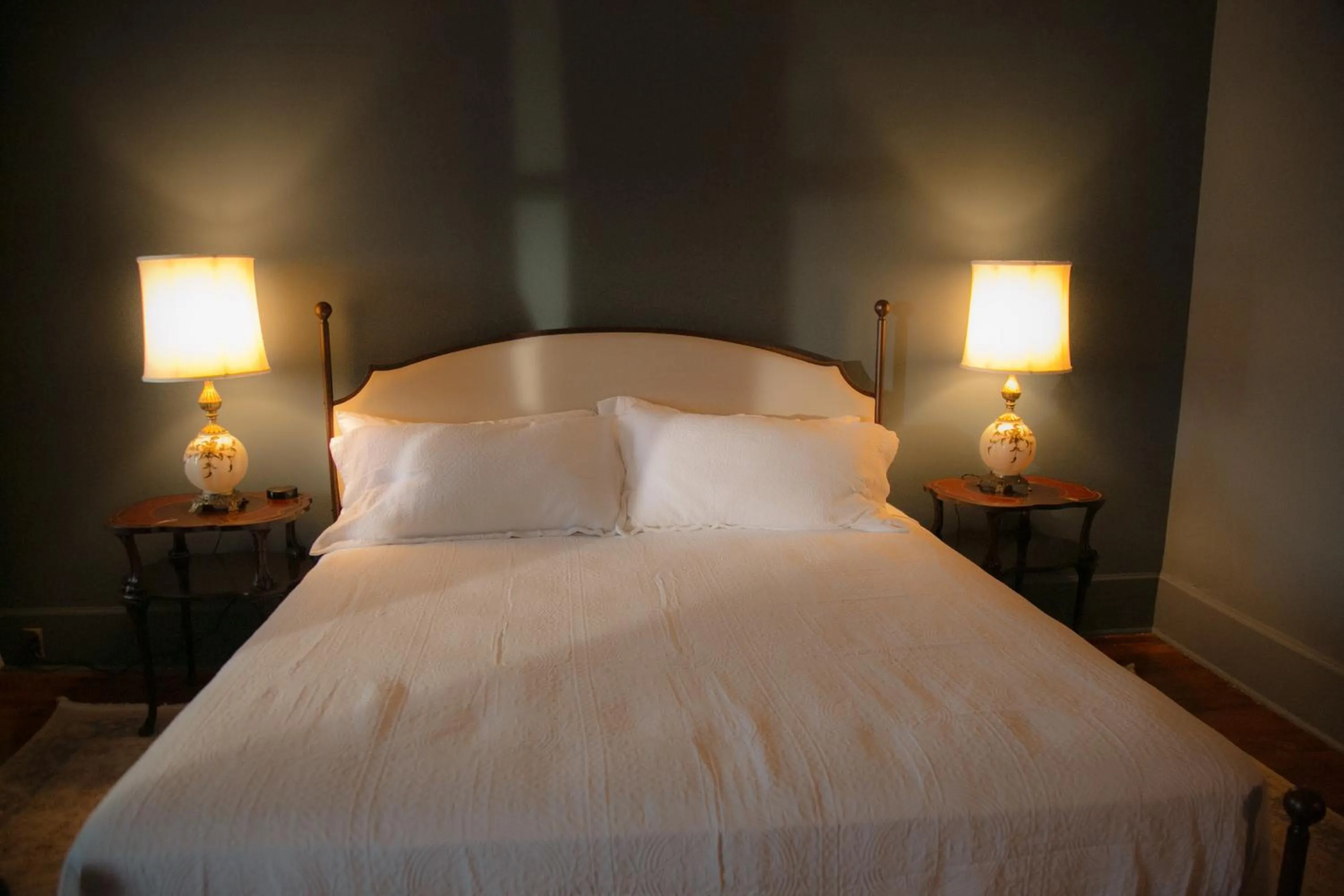 Bedroom, Bed in The Grand Hotel