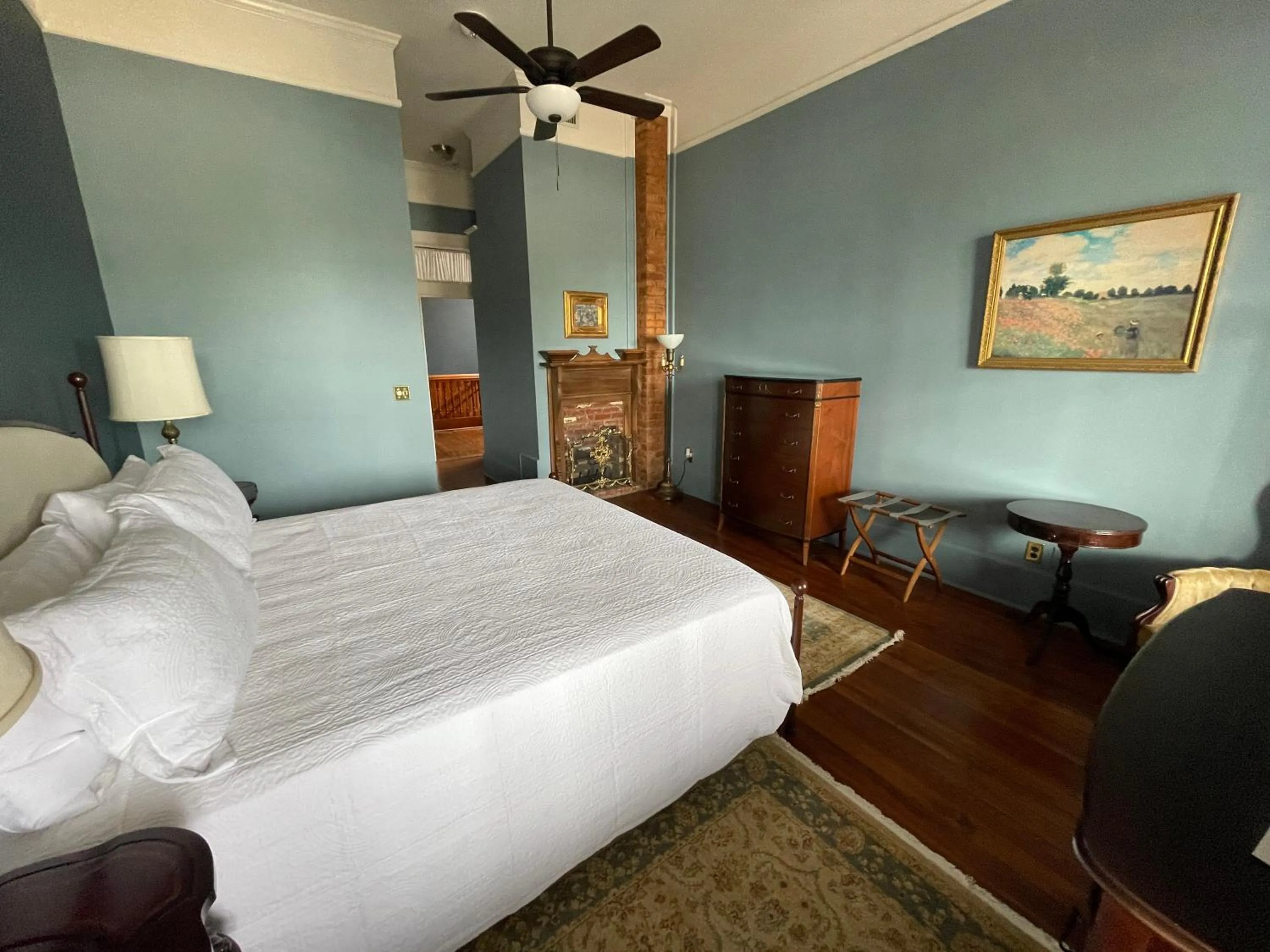 Bedroom, Bed in The Grand Hotel