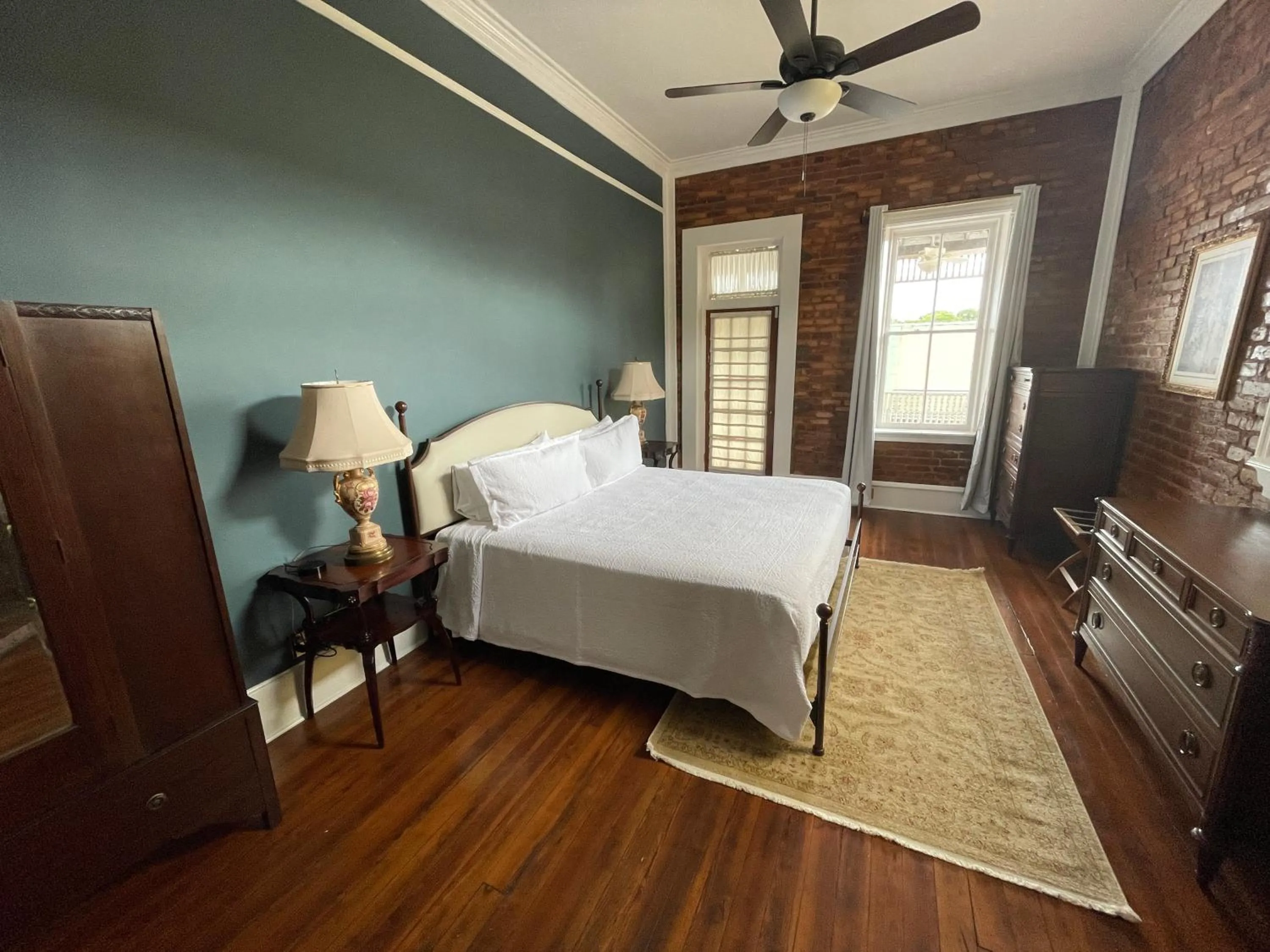 Bedroom, Bed in The Grand Hotel