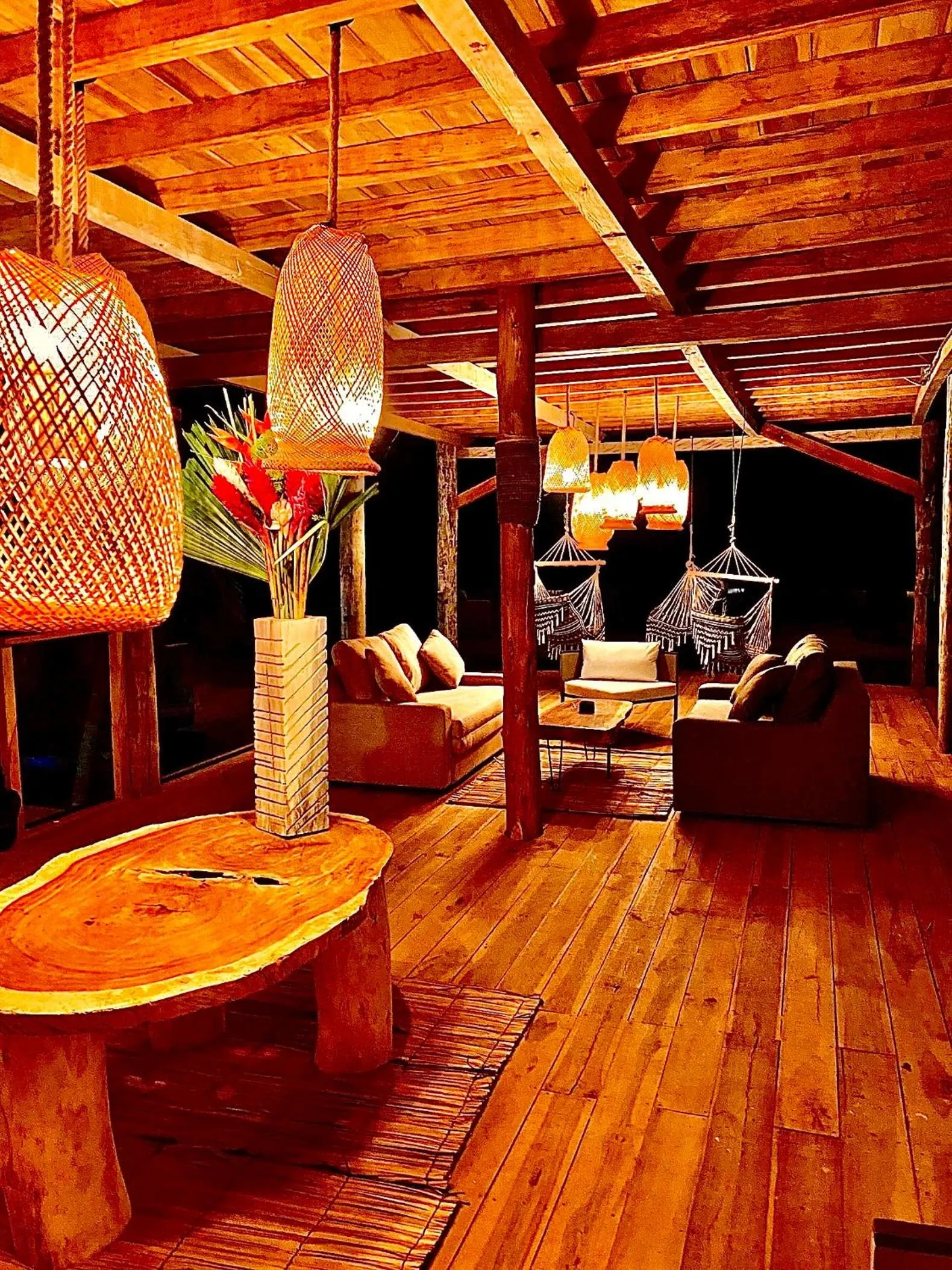 Property building in RCH LUXURY HOTEL & POOL