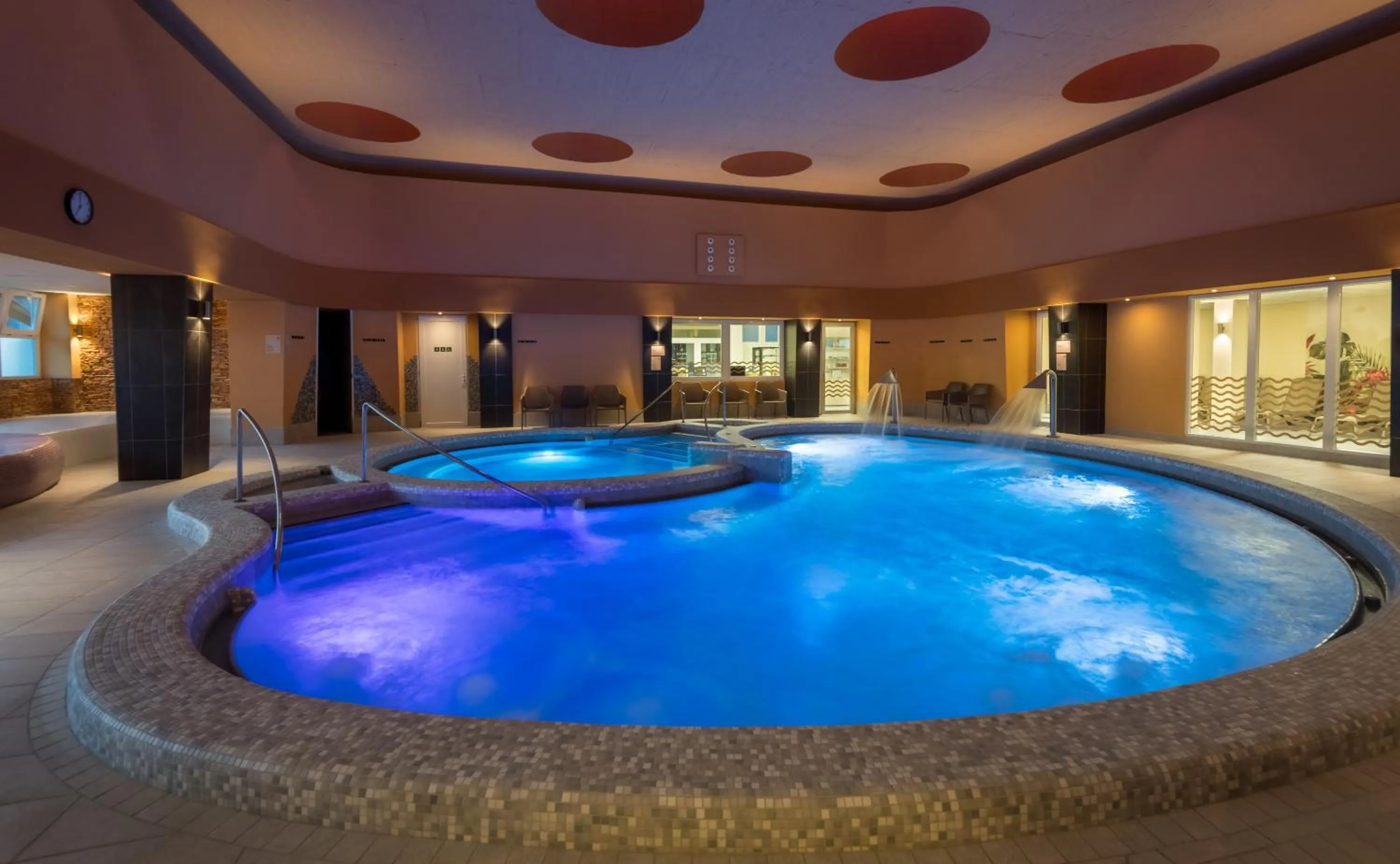 Swimming pool in Hunguest Hotel Flóra