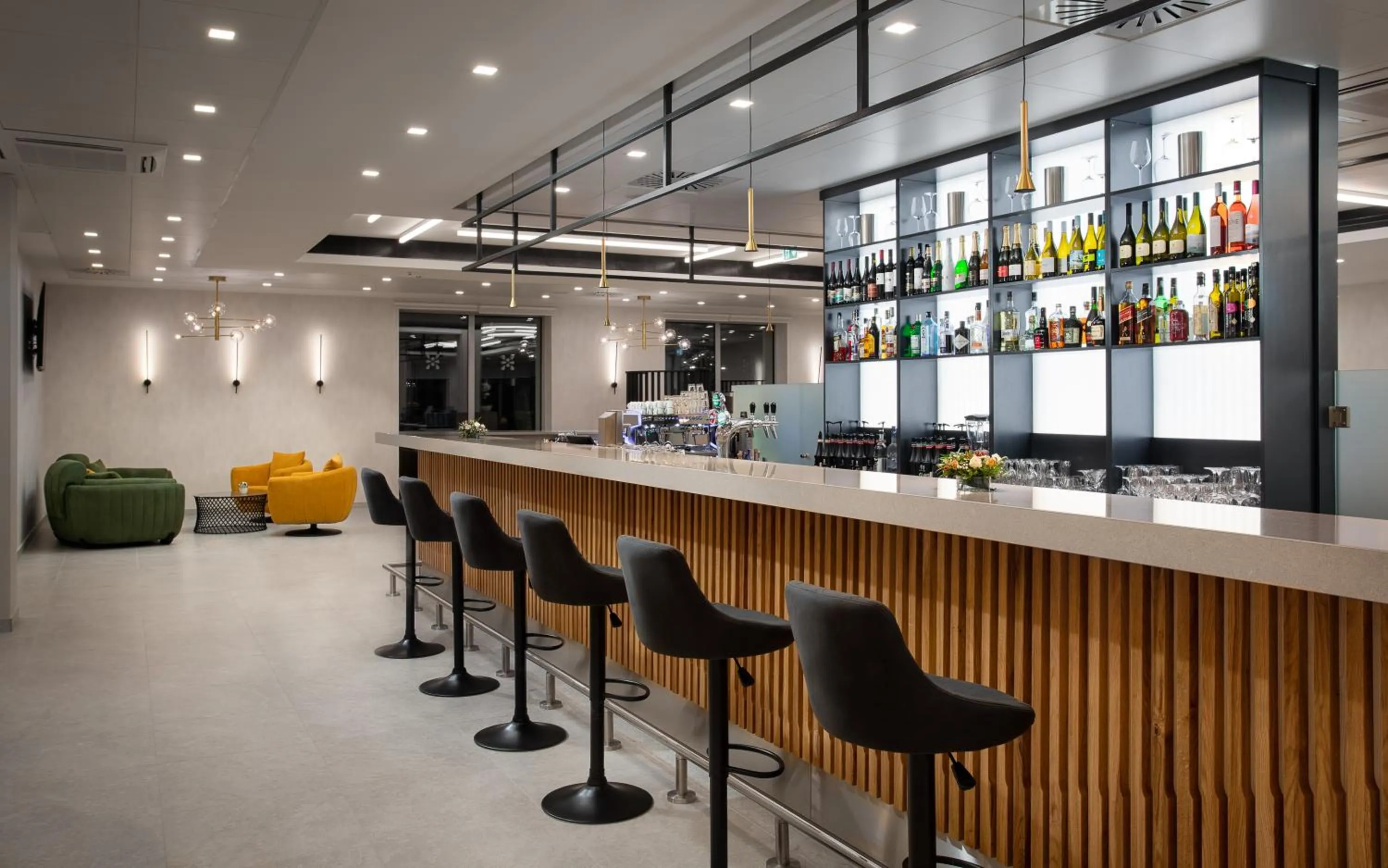 Lounge or bar in Hunguest Hotel Flóra