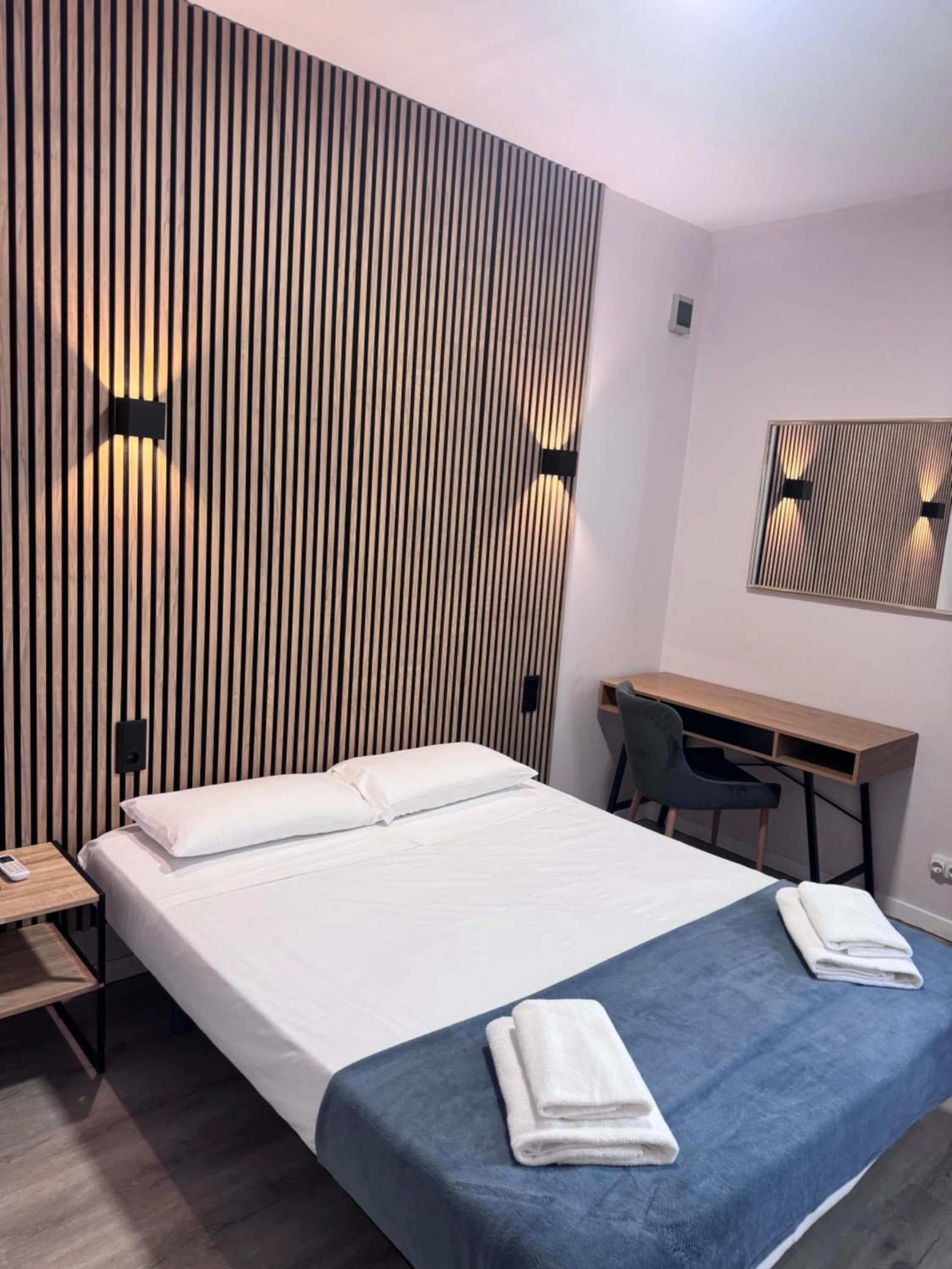 furniture, Bed in COLIBRI