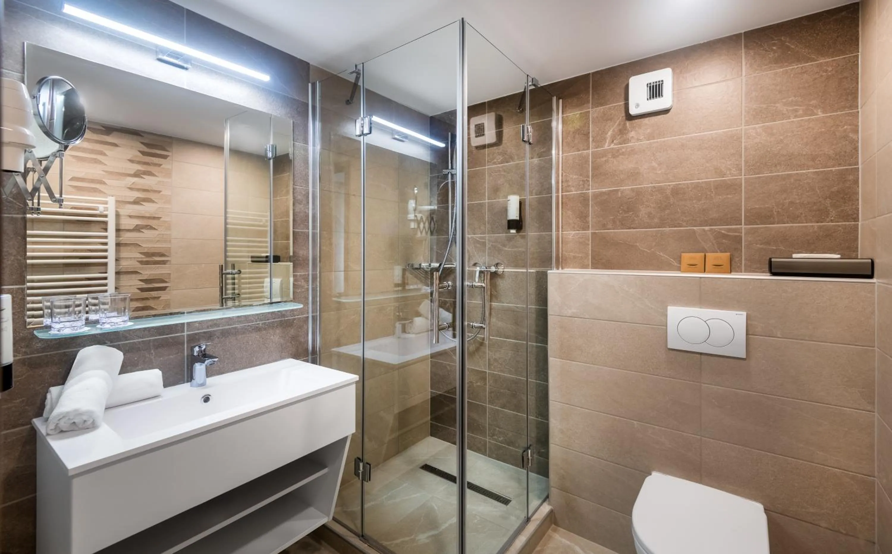 Bathroom in Hunguest Hotel Gyula