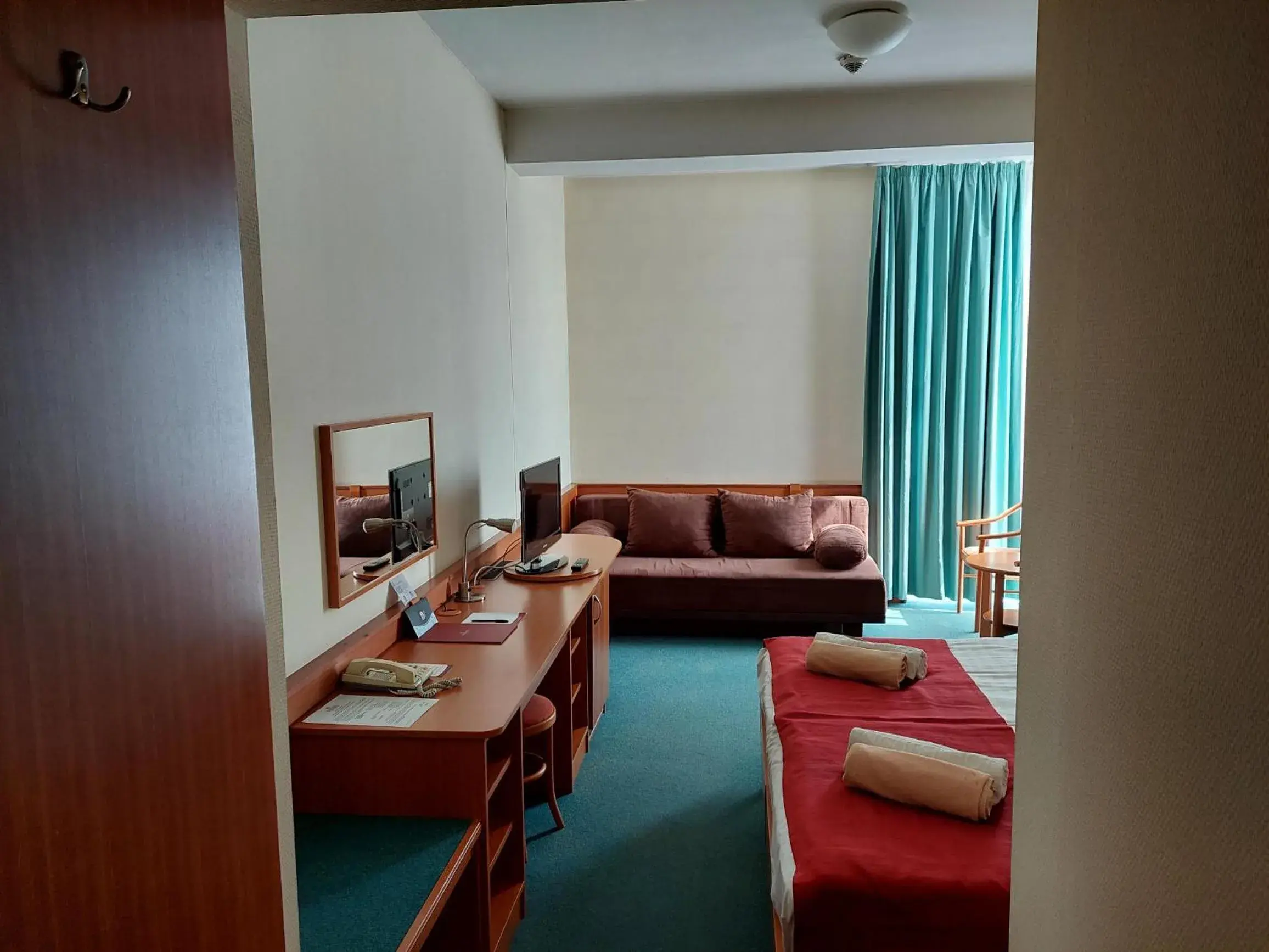 Superior Twin Room in Hunguest Hotel Aqua Sol Superior Twin Room in Hunguest Hotel Aqua Sol