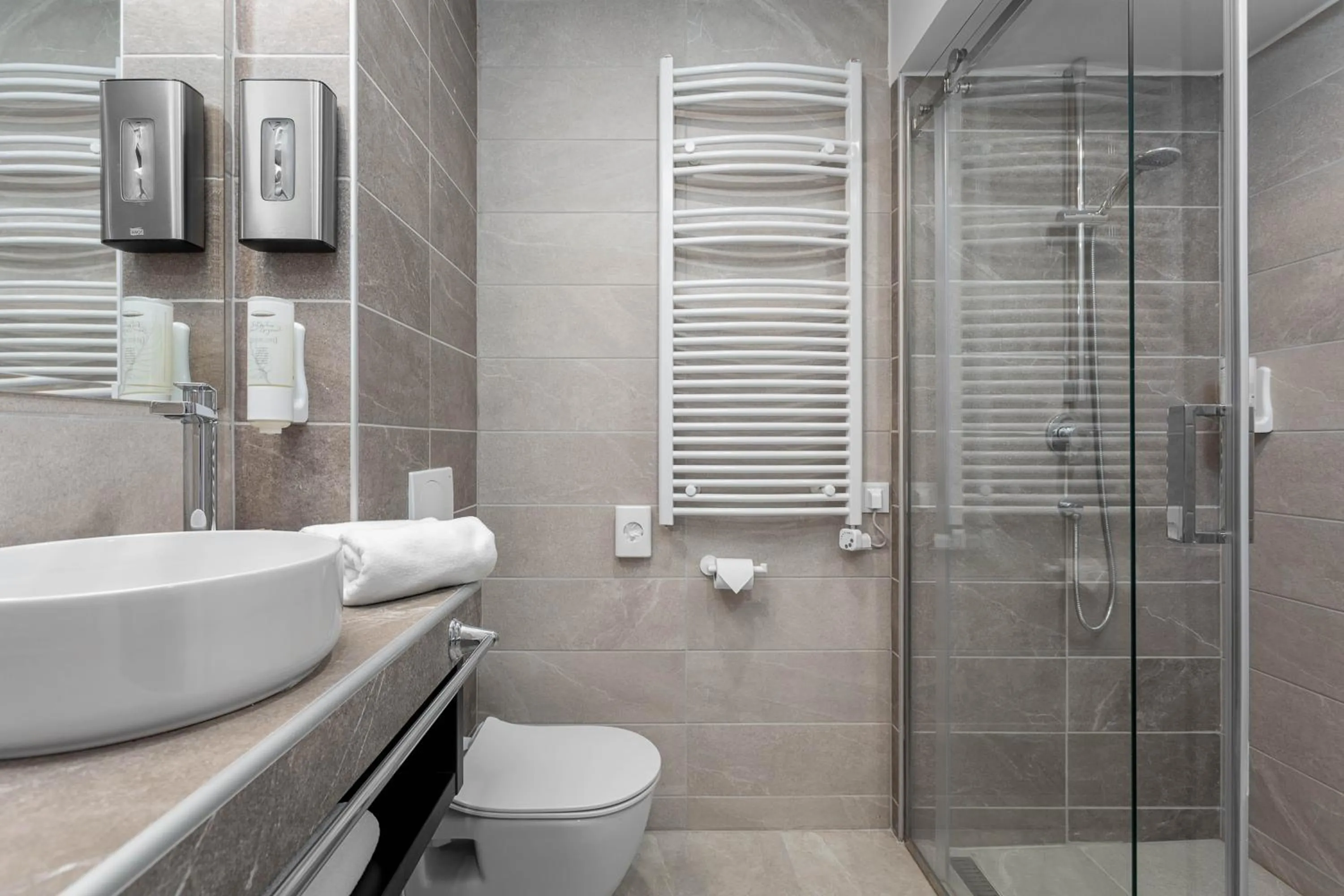 Bathroom in Hunguest Hotel Béke