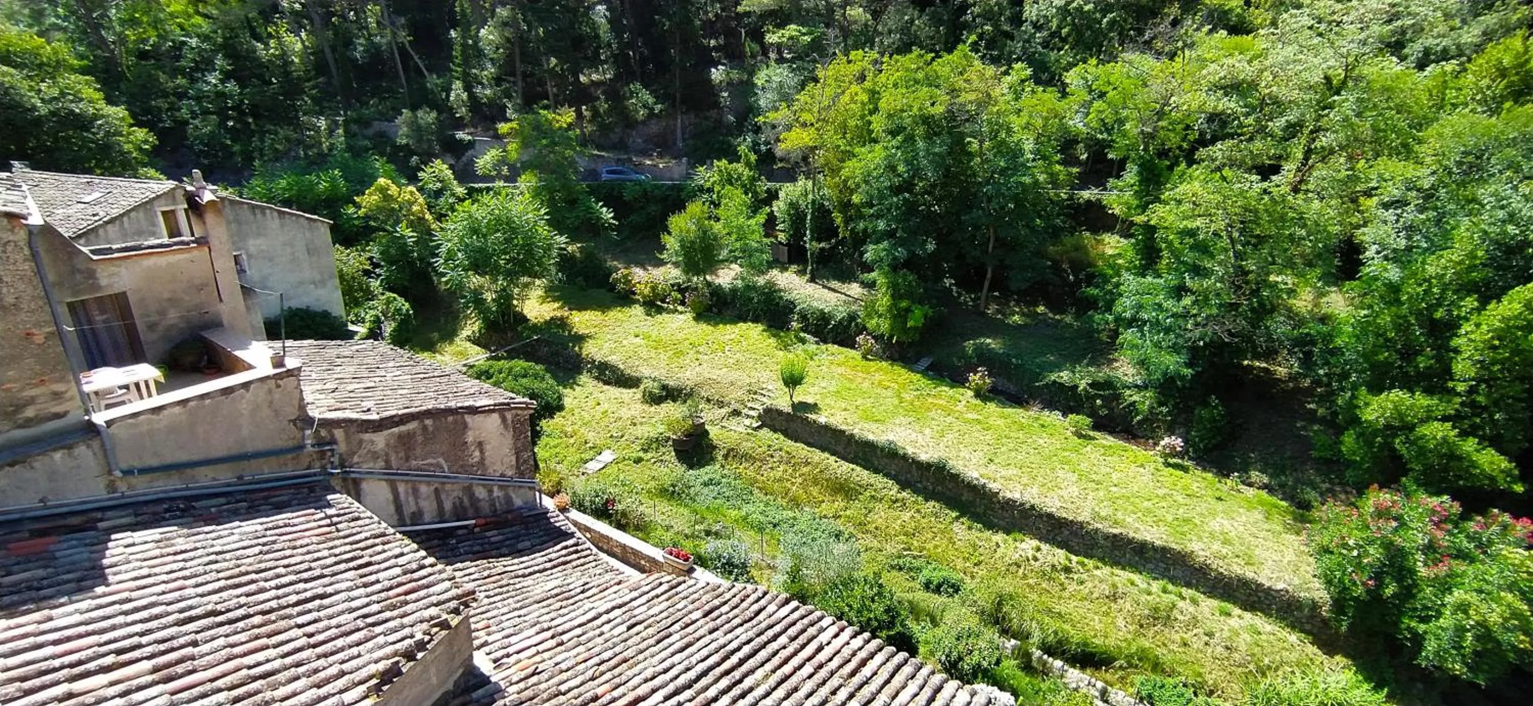 Garden view in Au bord du verdus