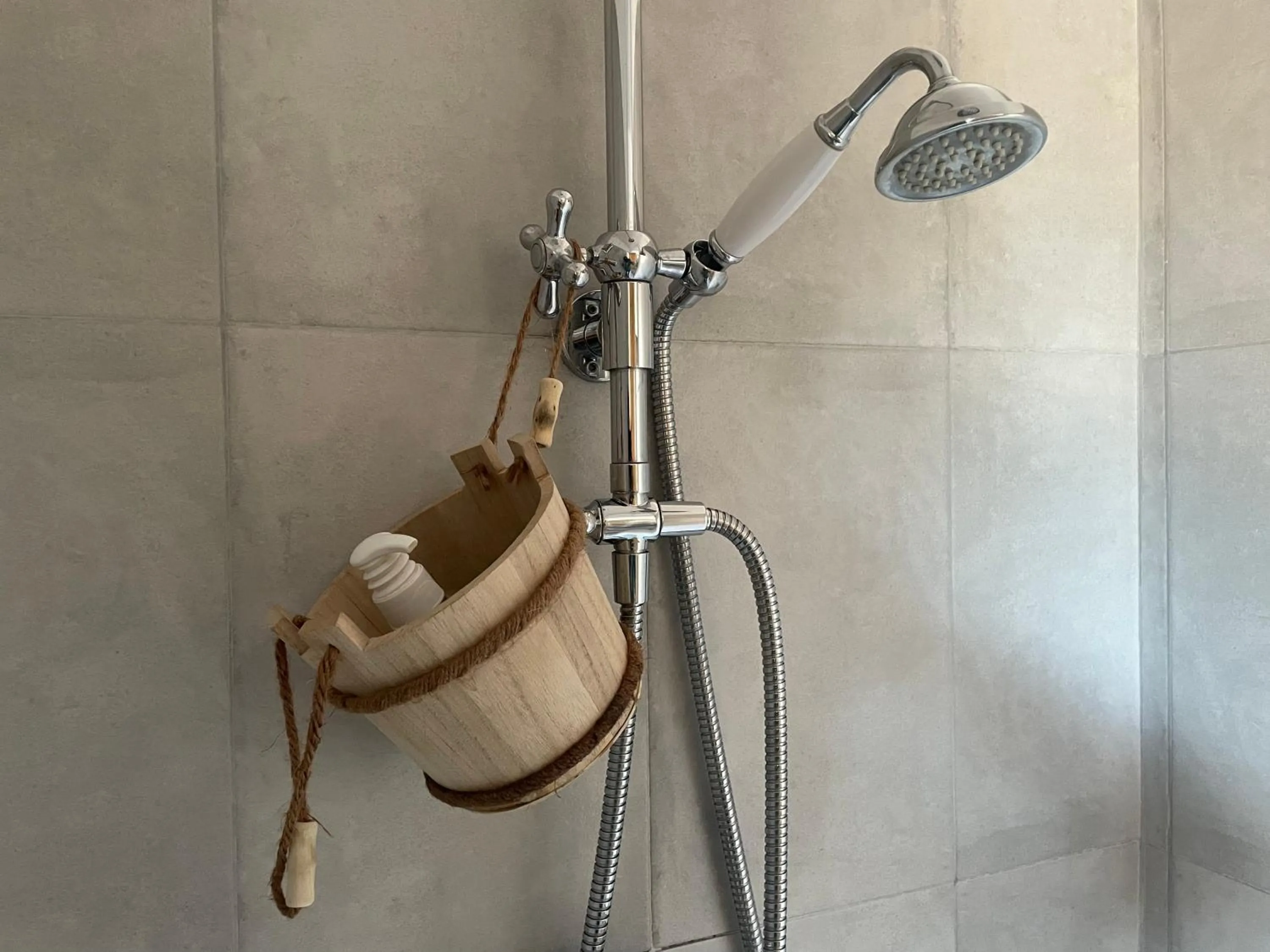 Bathroom in Côté Dentelles