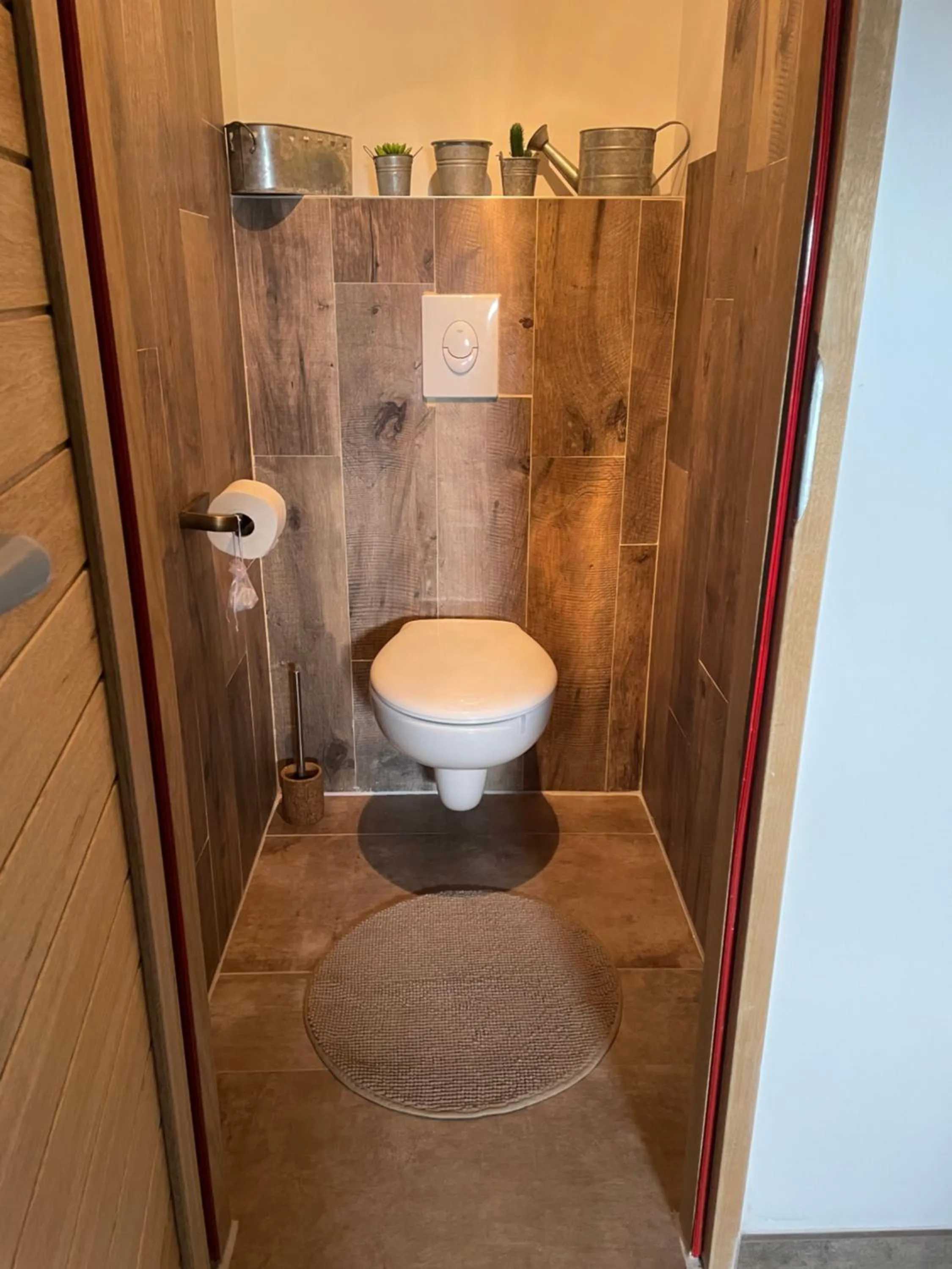 Toilet in Côté Dentelles