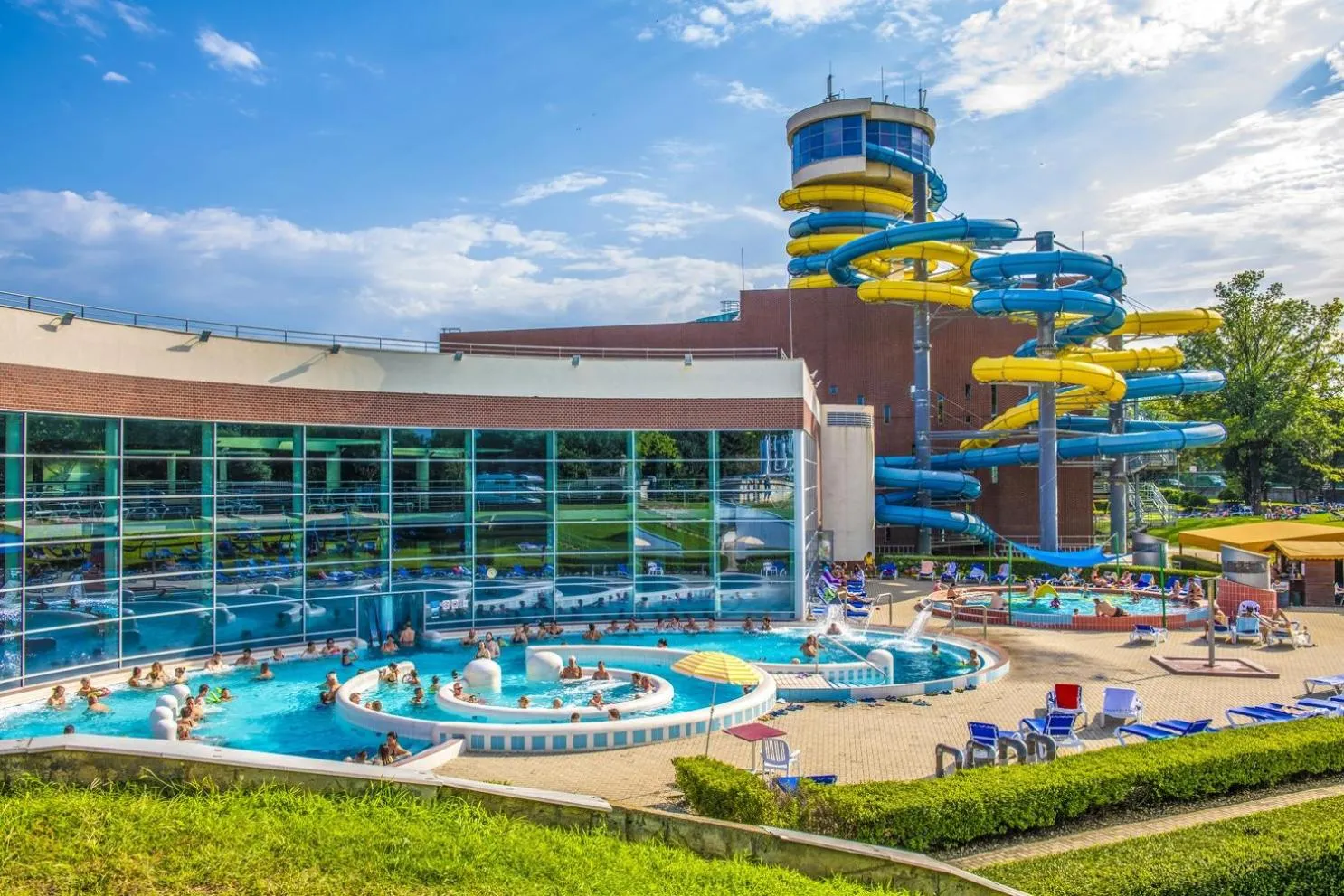 Aqua park in Hunguest Szeged - ex Forrás
