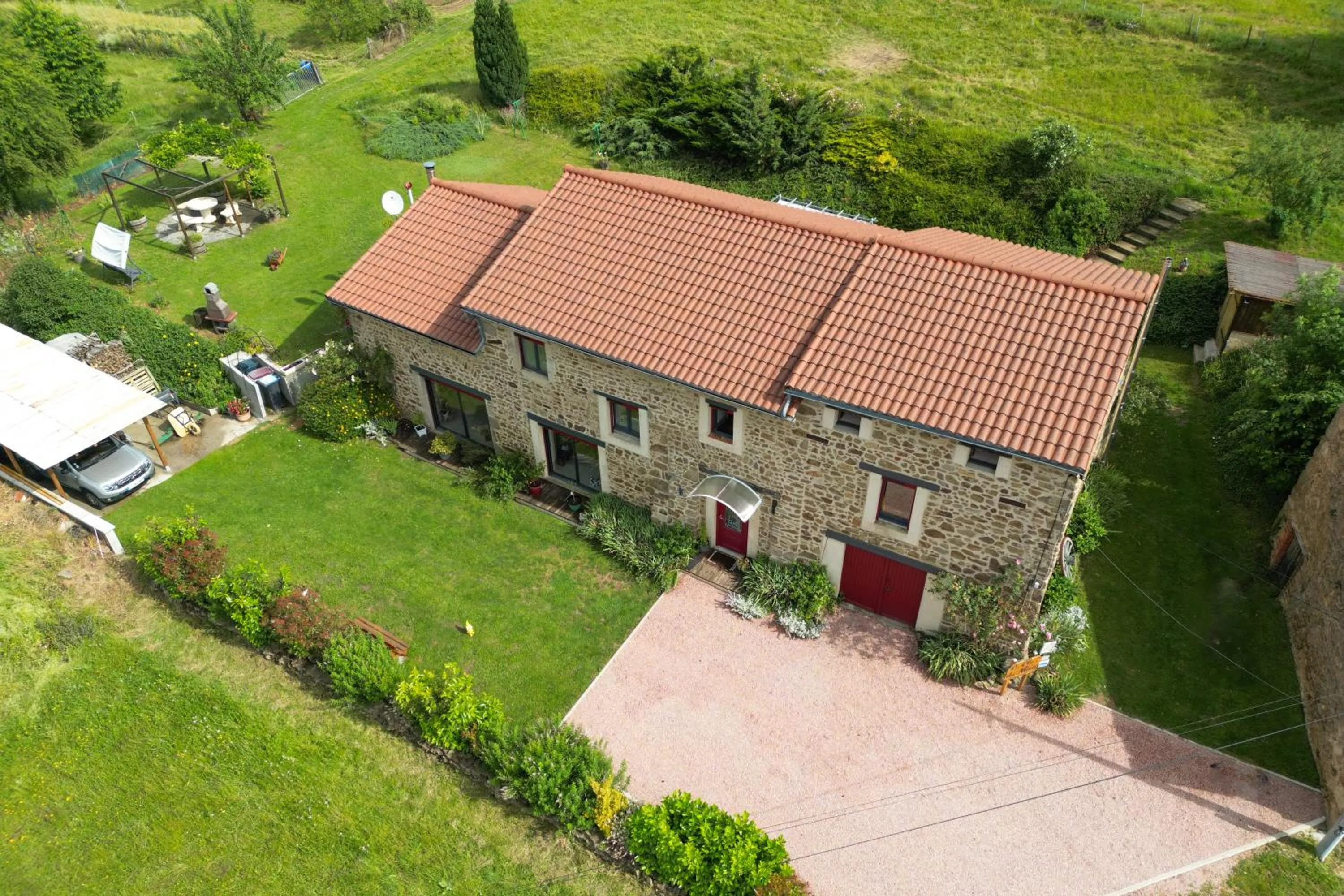 Property building in LE CLOS DU MOUY