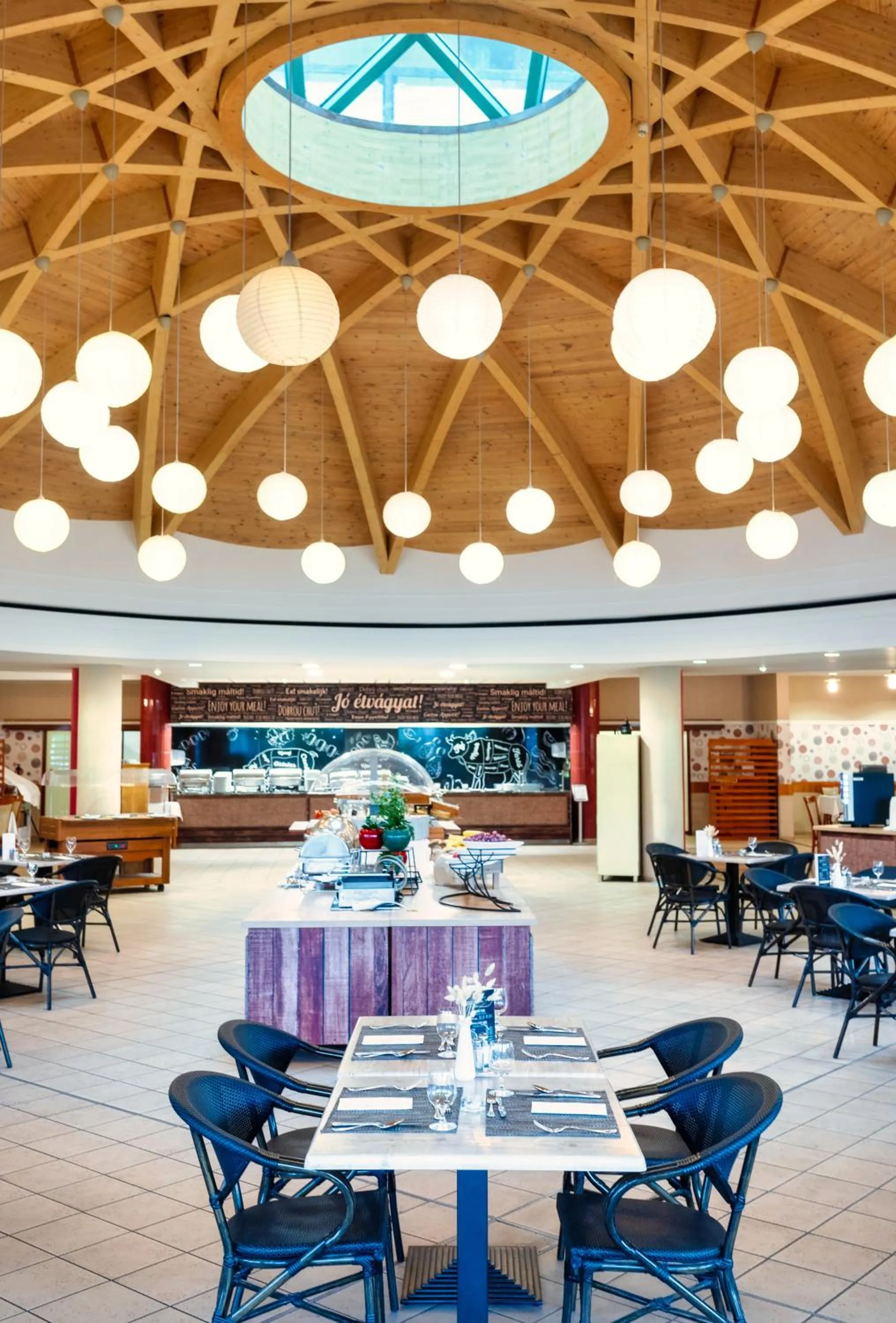 Restaurant/places to eat in Hunguest Hotel Pelion