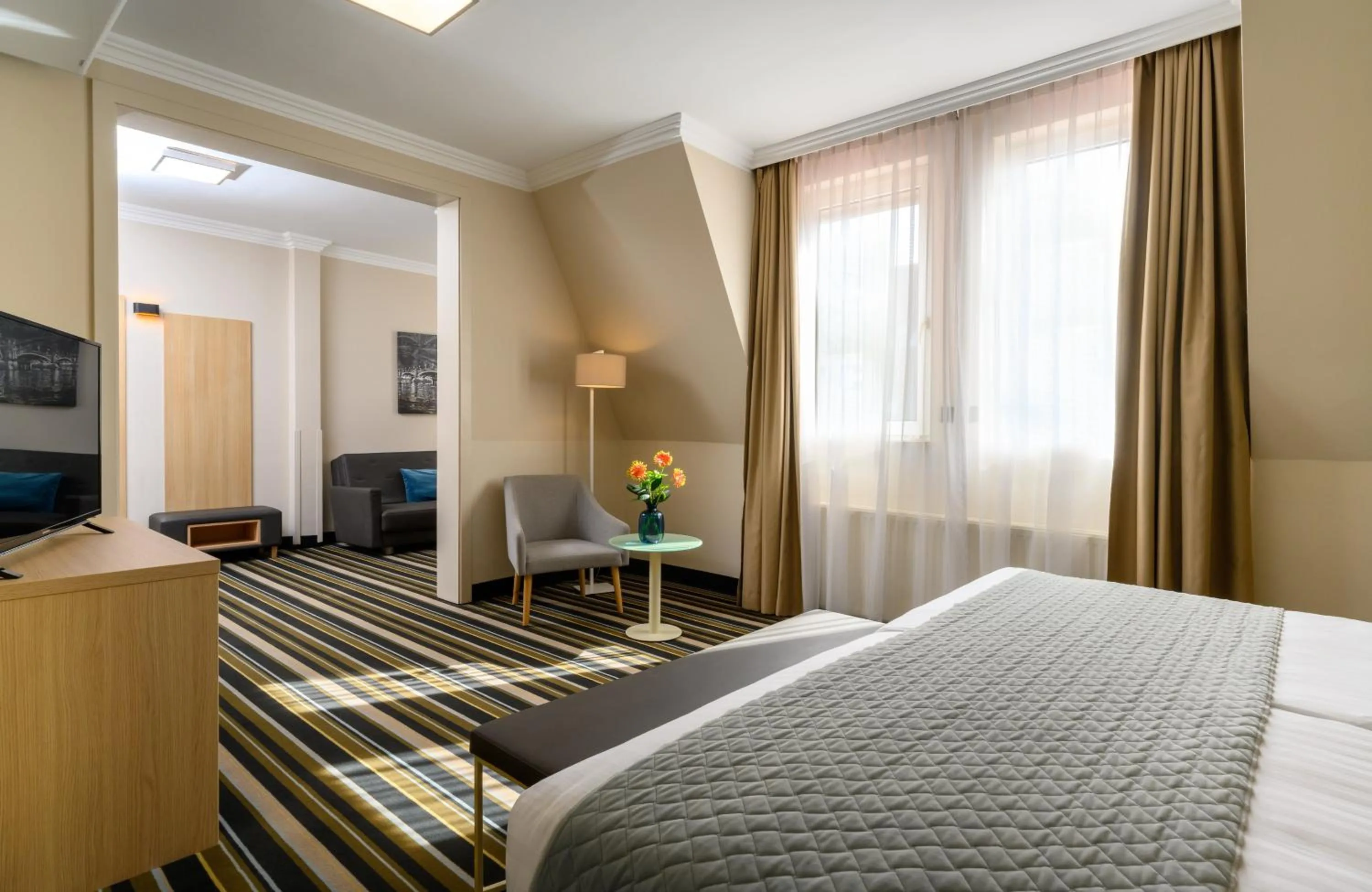 Photo of the whole room, Bed in Leonardo Hotel Budapest