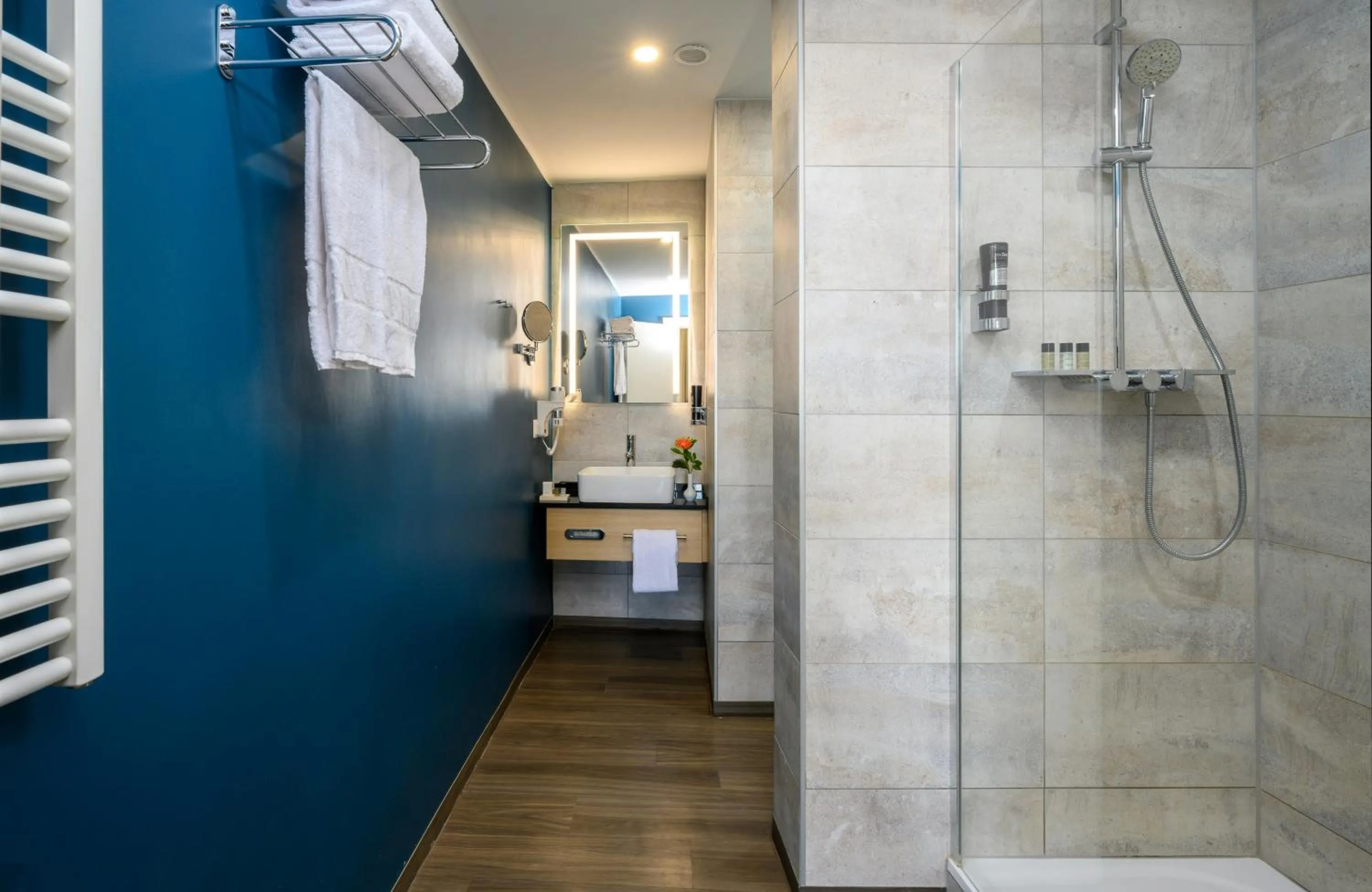 Bathroom in Leonardo Hotel Budapest