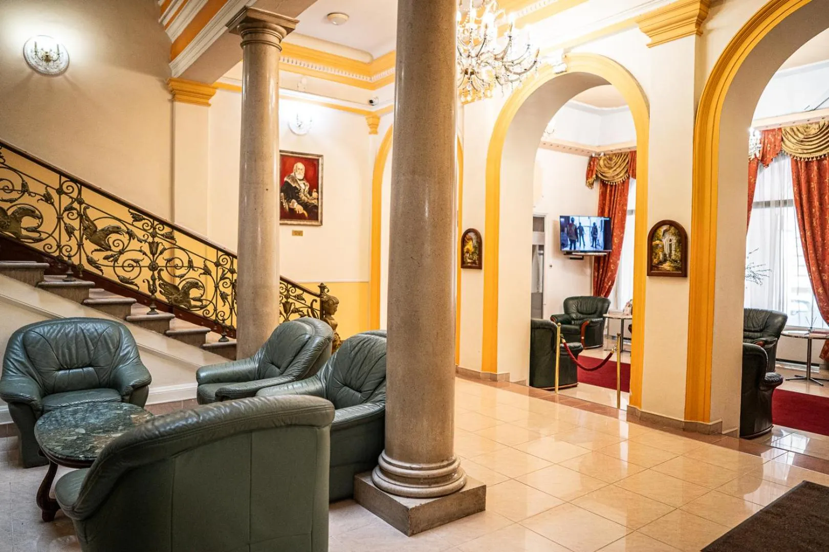 Property building in Tisza Hotel