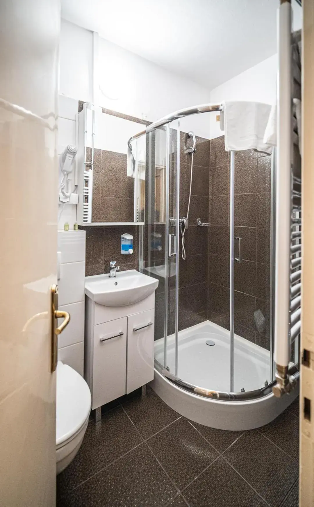 Superior Twin Room - single occupancy in Tisza Hotel Superior Twin Room - single occupancy in Tisza Hotel