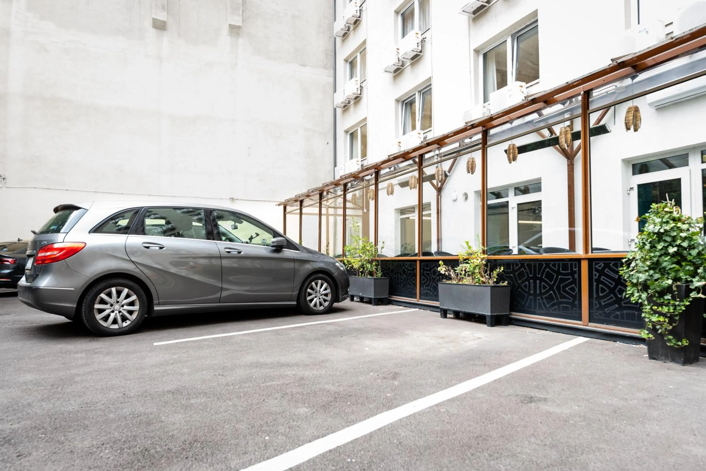 Parking in Impulso Fashion Hotel