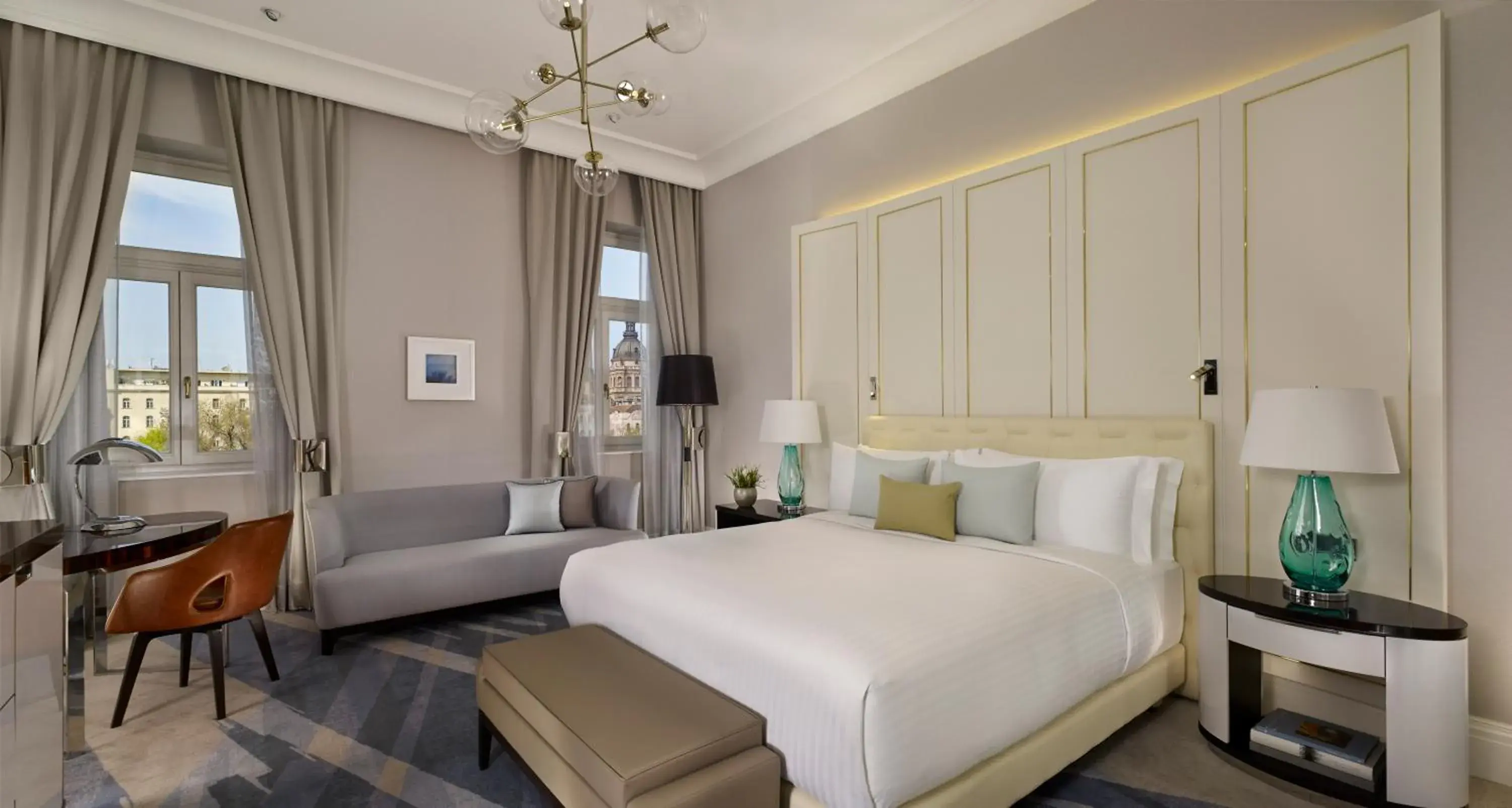 Bed in Al Habtoor Palace Budapest, Preferred Hotels & Resorts Bed in Al Habtoor Palace Budapest, Preferred Hotels & Resorts