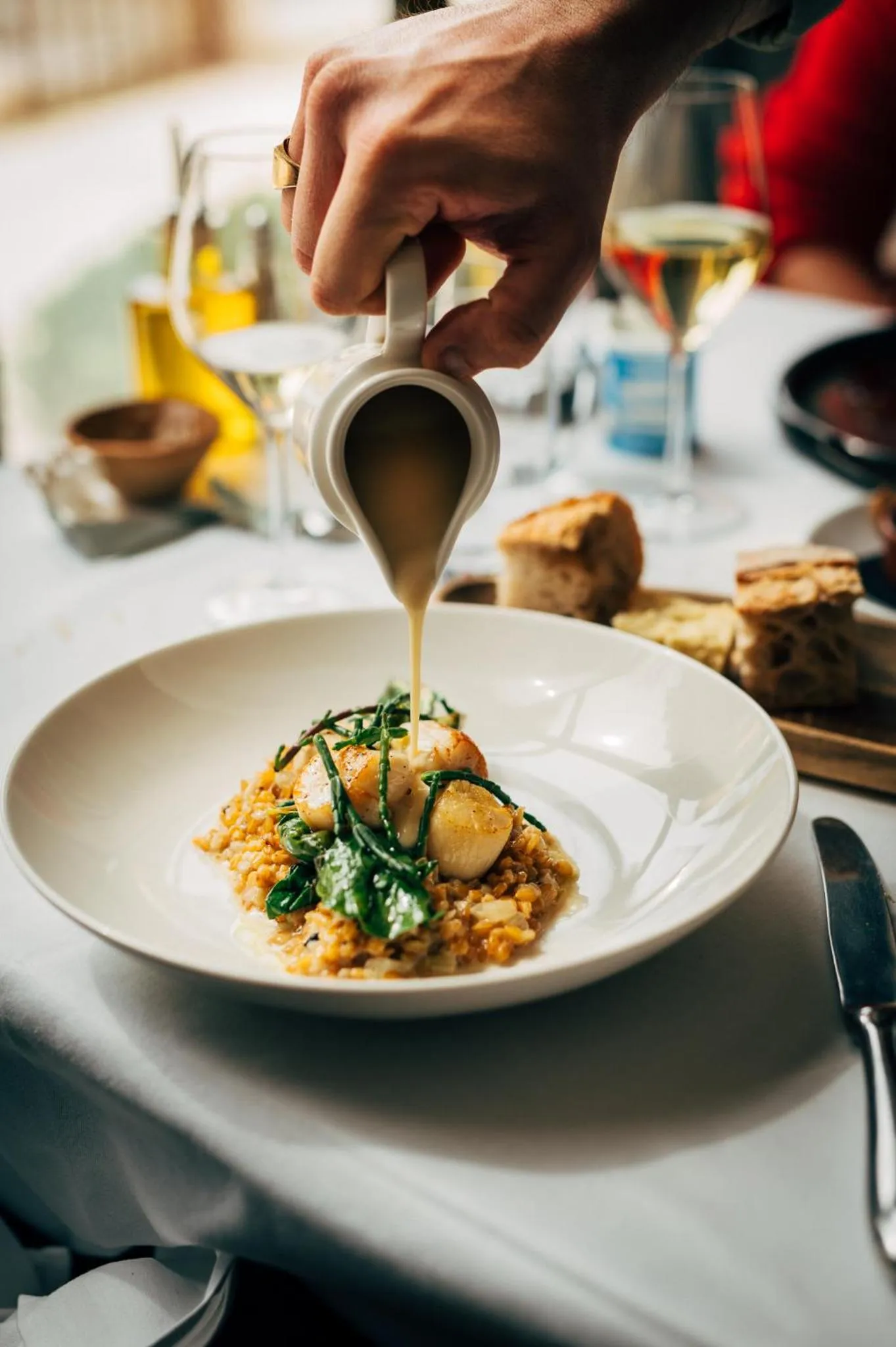 Restaurant/places to eat in Auberge du Rédier - Logis Hôtels