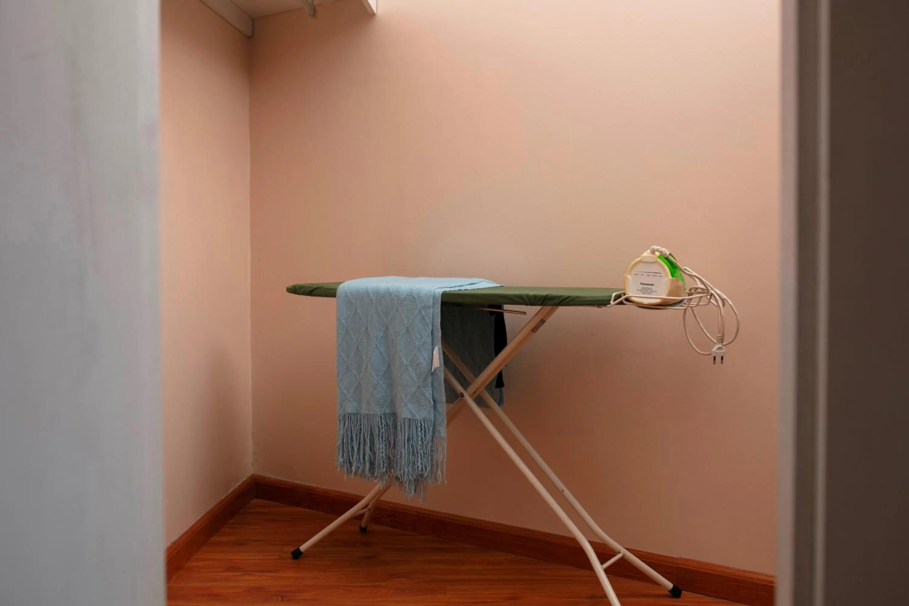 HB Serviced Apartment - 12 Trần Quý Kiên