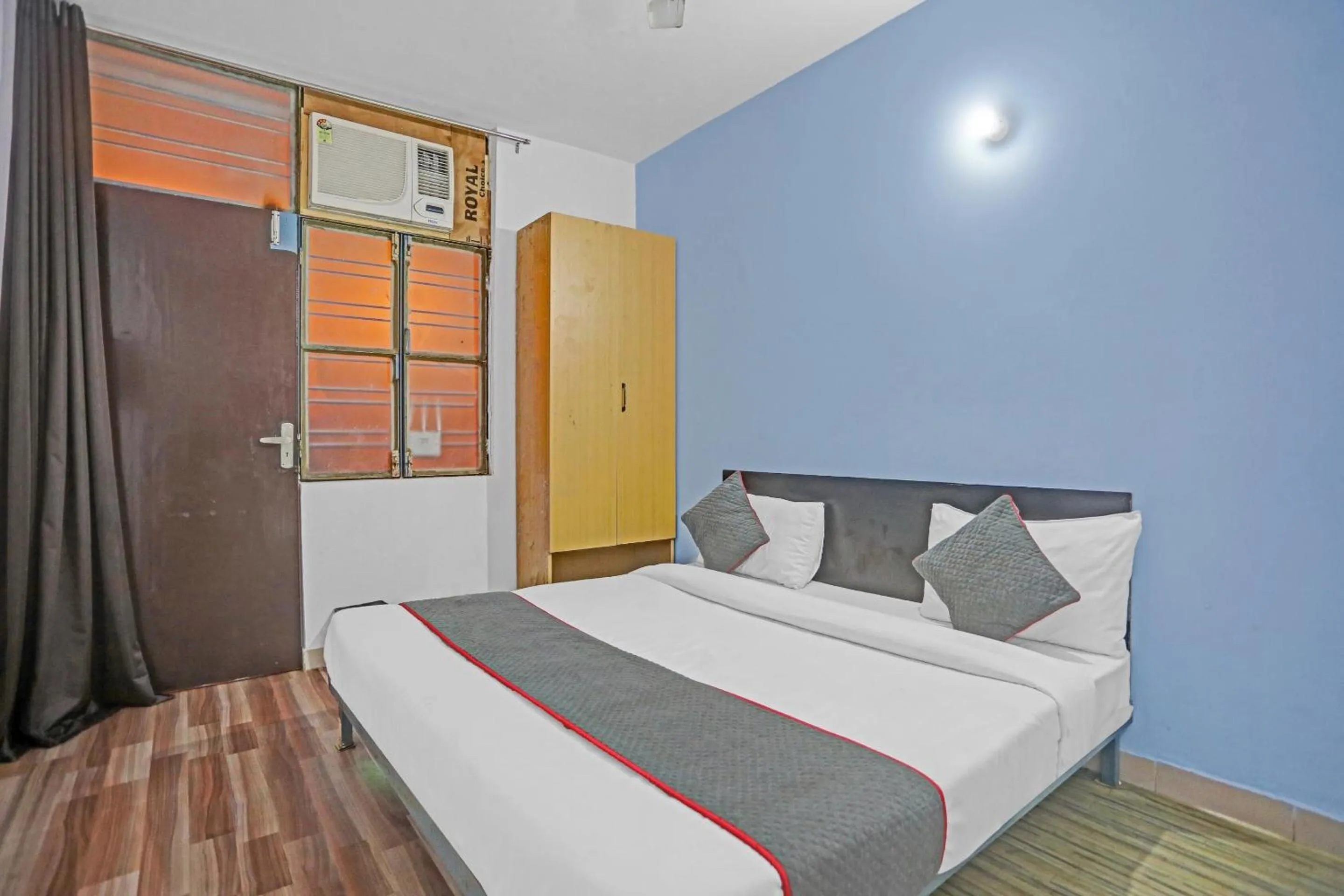 Bedroom, Bed in Hotel O Sky View Residency