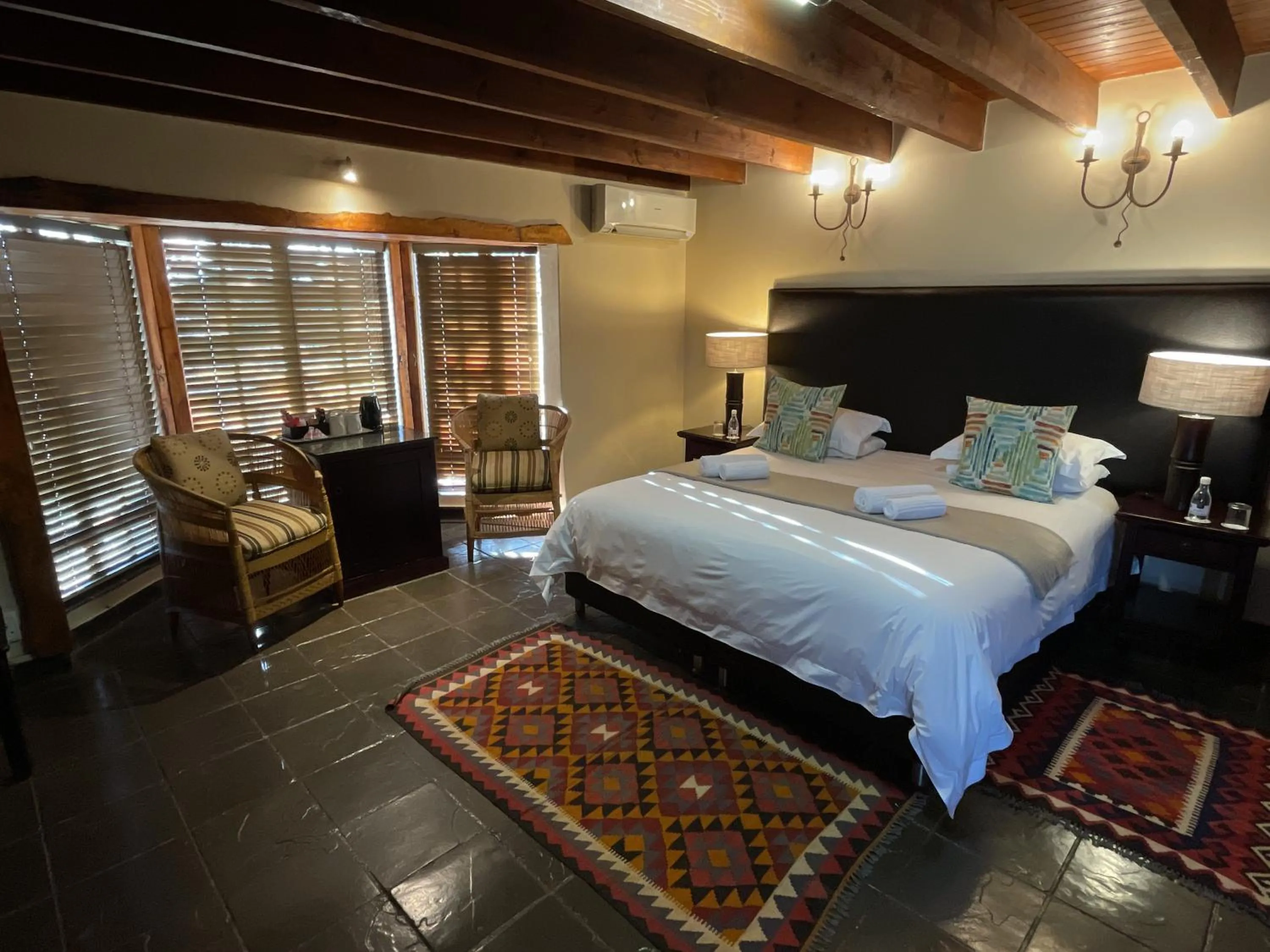 Coffee/tea facilities, Bed in Mongena Private Game Lodge