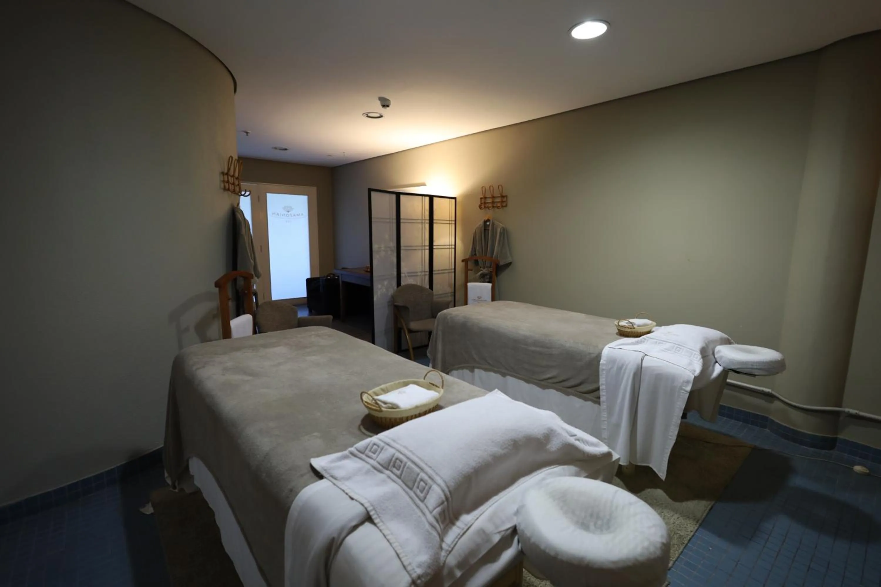 Spa and wellness centre/facilities, Bed in Almenat Embu Das Artes Sao Paulo, Tapestry Collection