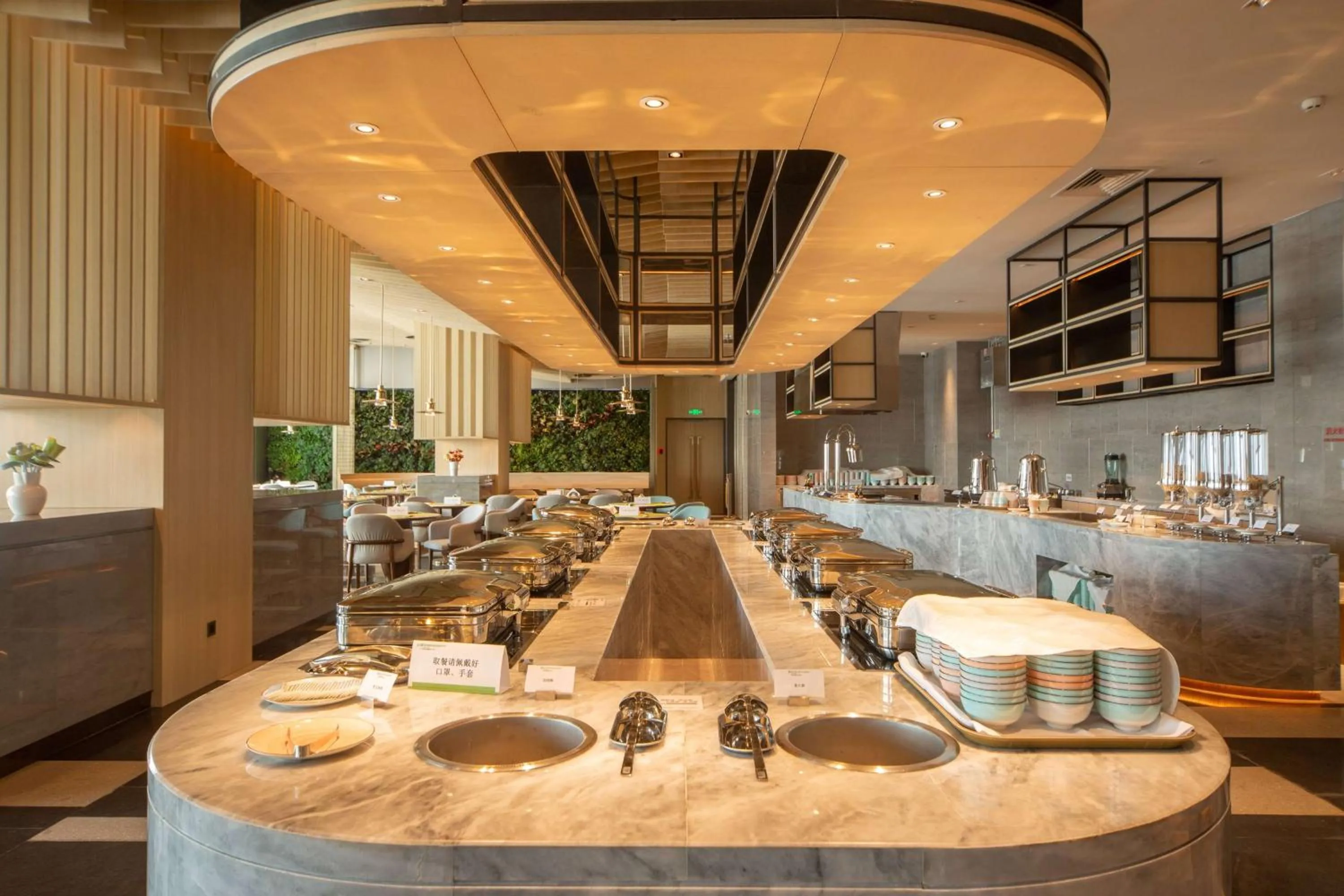 Restaurant/places to eat in Wyndham Garden Jinjiang