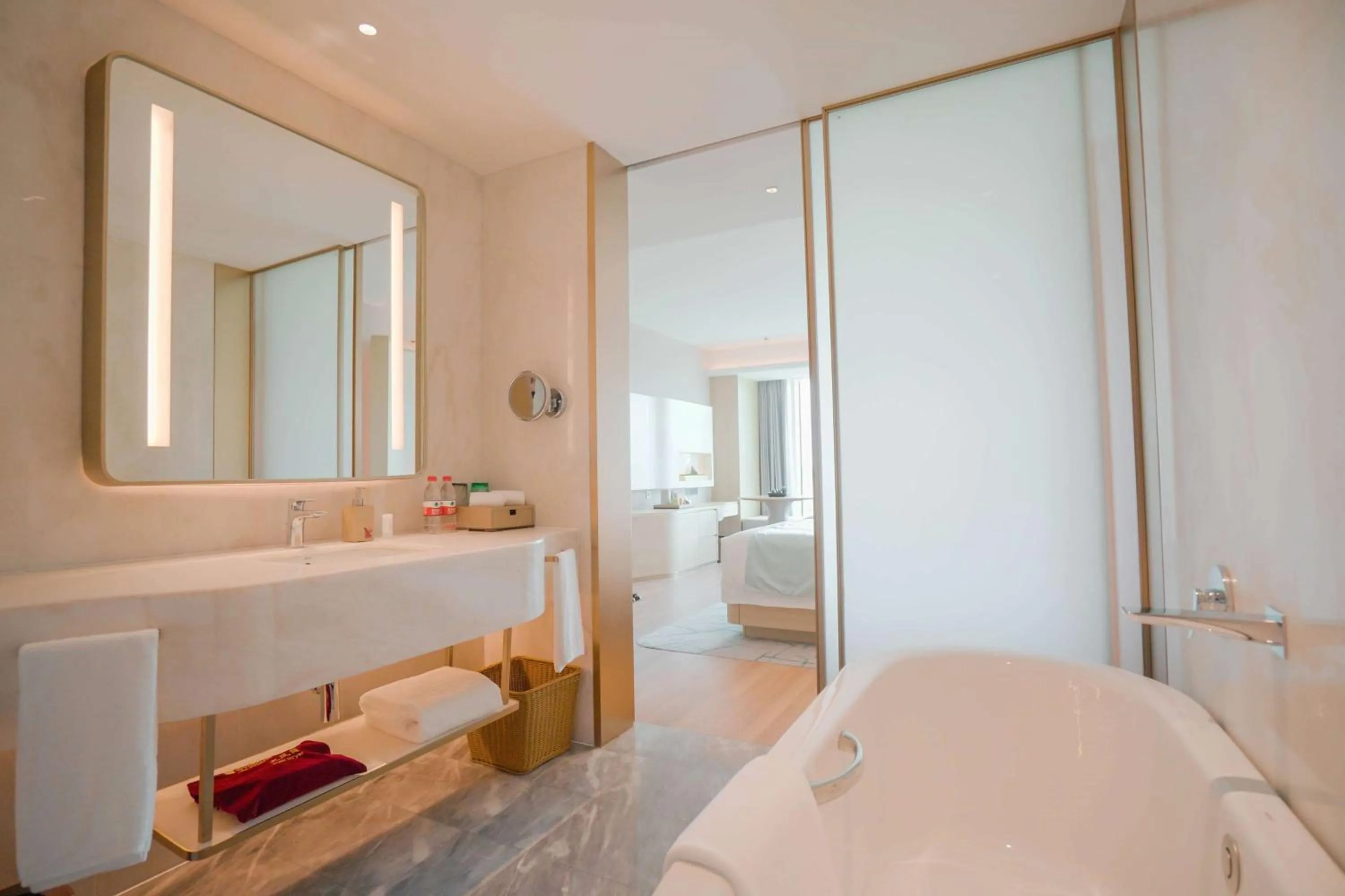 Photo of the whole room in Wyndham Garden Jinjiang