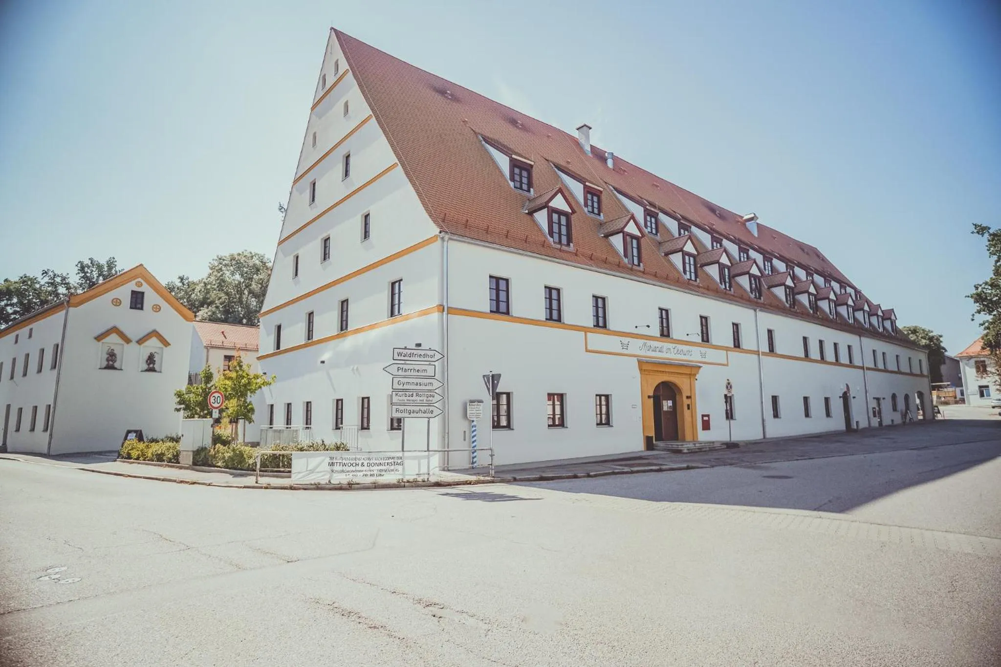 Property building in Mariandl im Oberwirt
