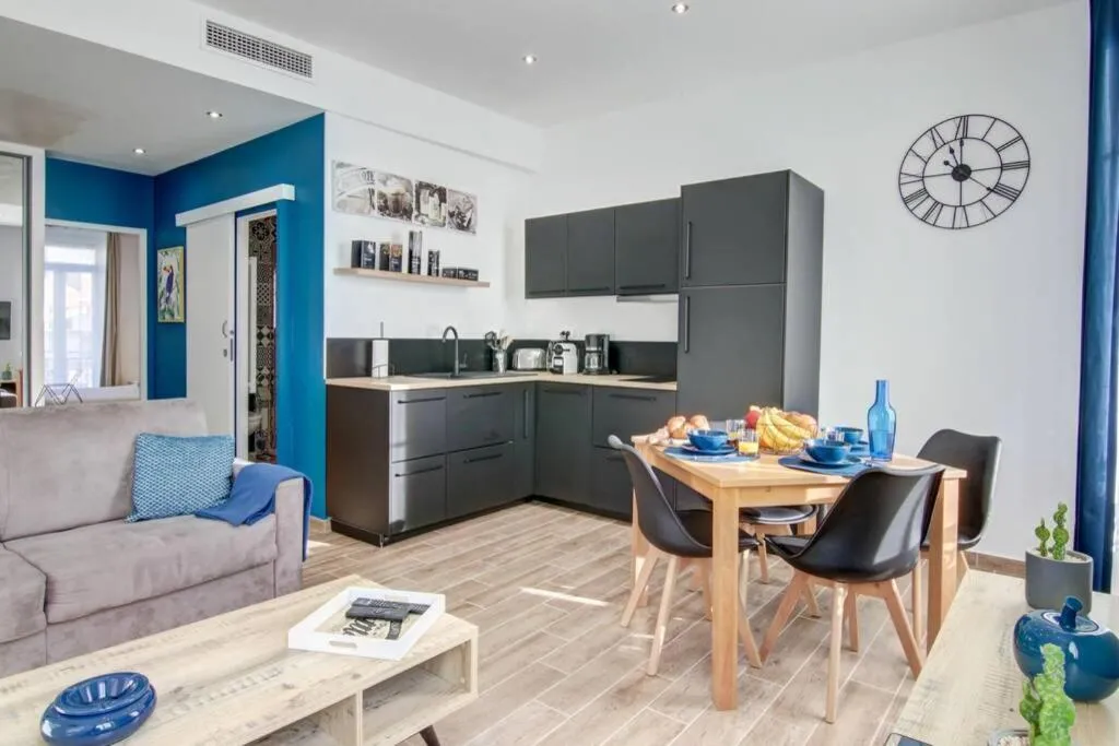 Kitchen or kitchenette in Palais Apartment